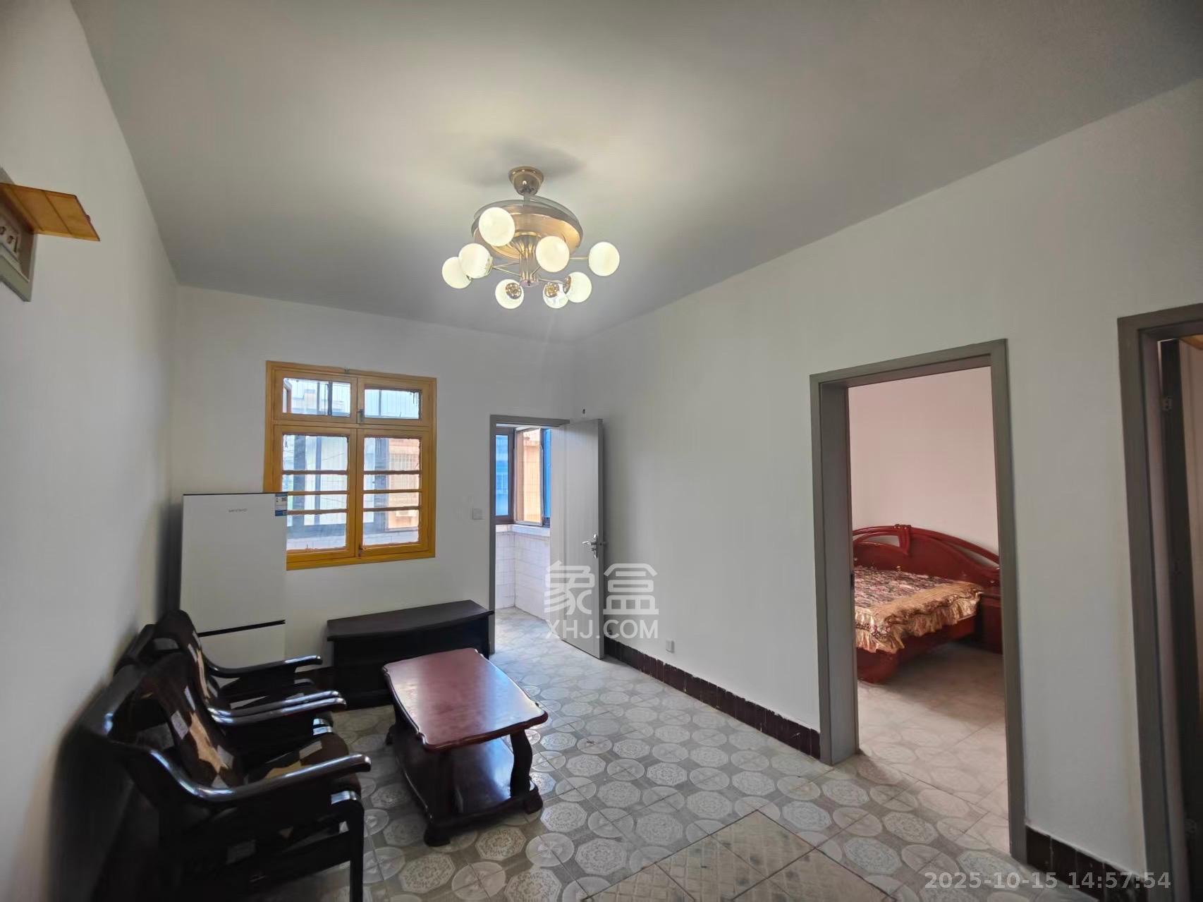 火星一片  2室1厅1卫    1200.0元/月