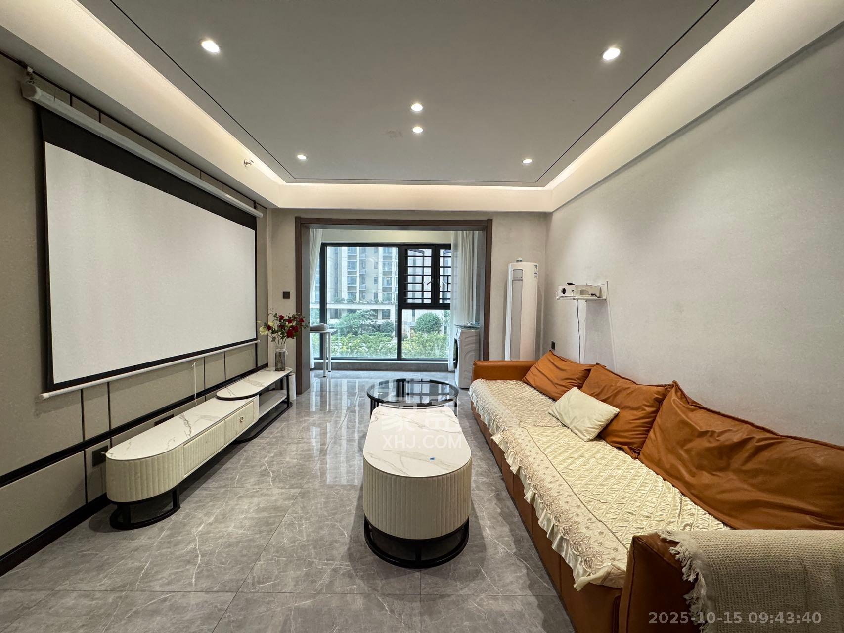 卓越中寰  3室2厅2卫    4200.0元/月室内图