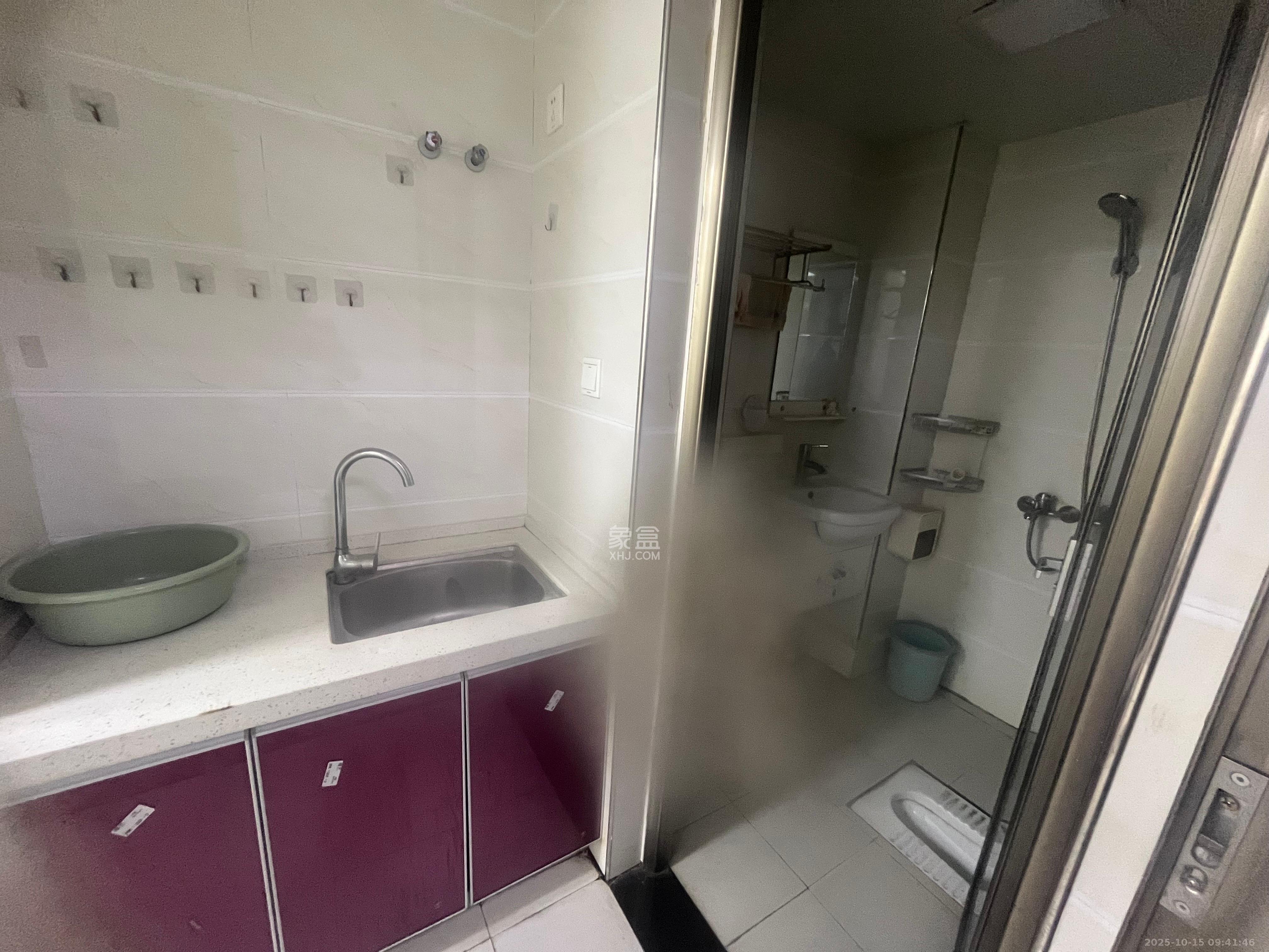 万坤图财富广场  1室1厅1卫    1900.0元/月 万坤图财富广场  1室1厅1卫    1900.0元/月室内图