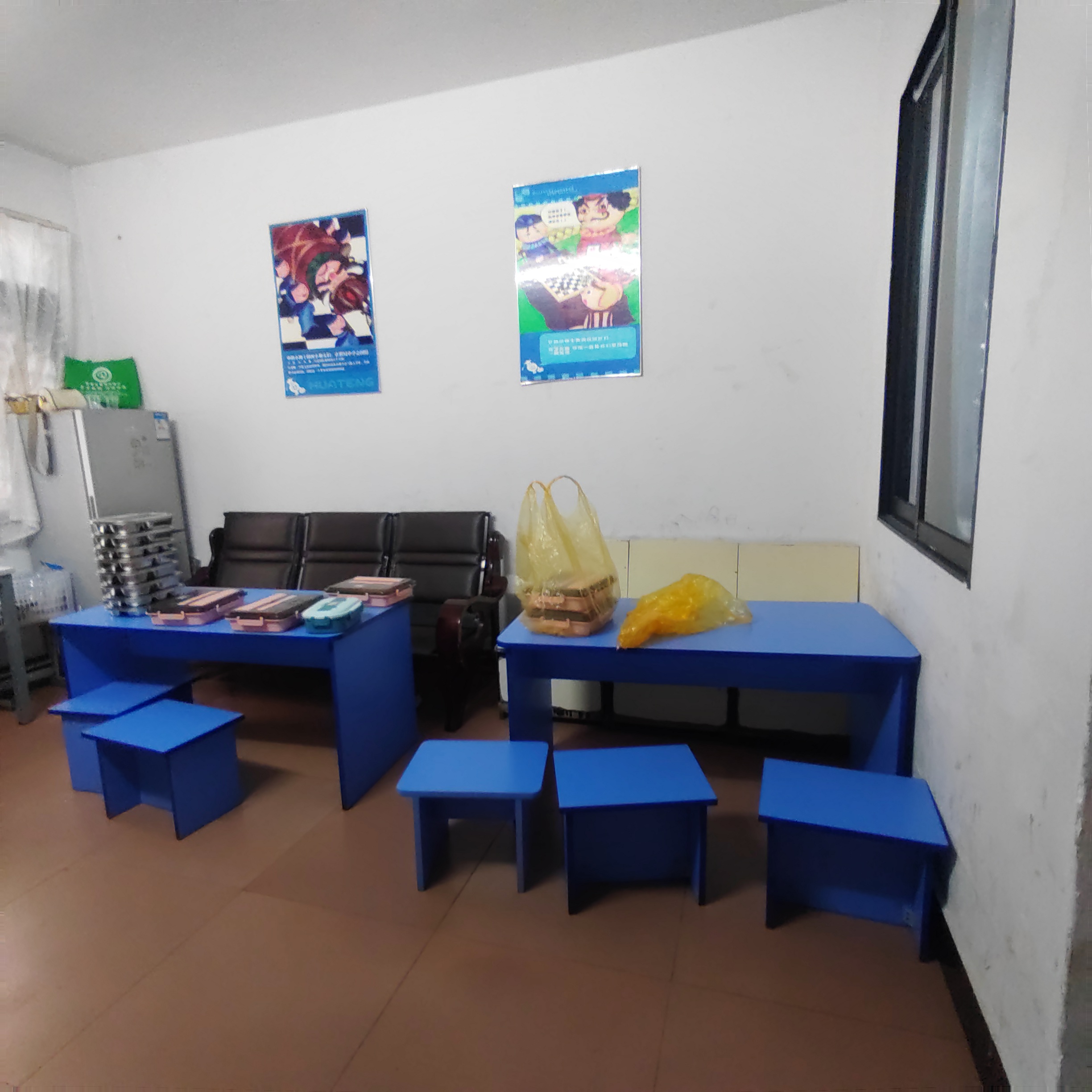 娄底第三完全小学家属楼  1室0厅0卫    1580.0元/月室内图