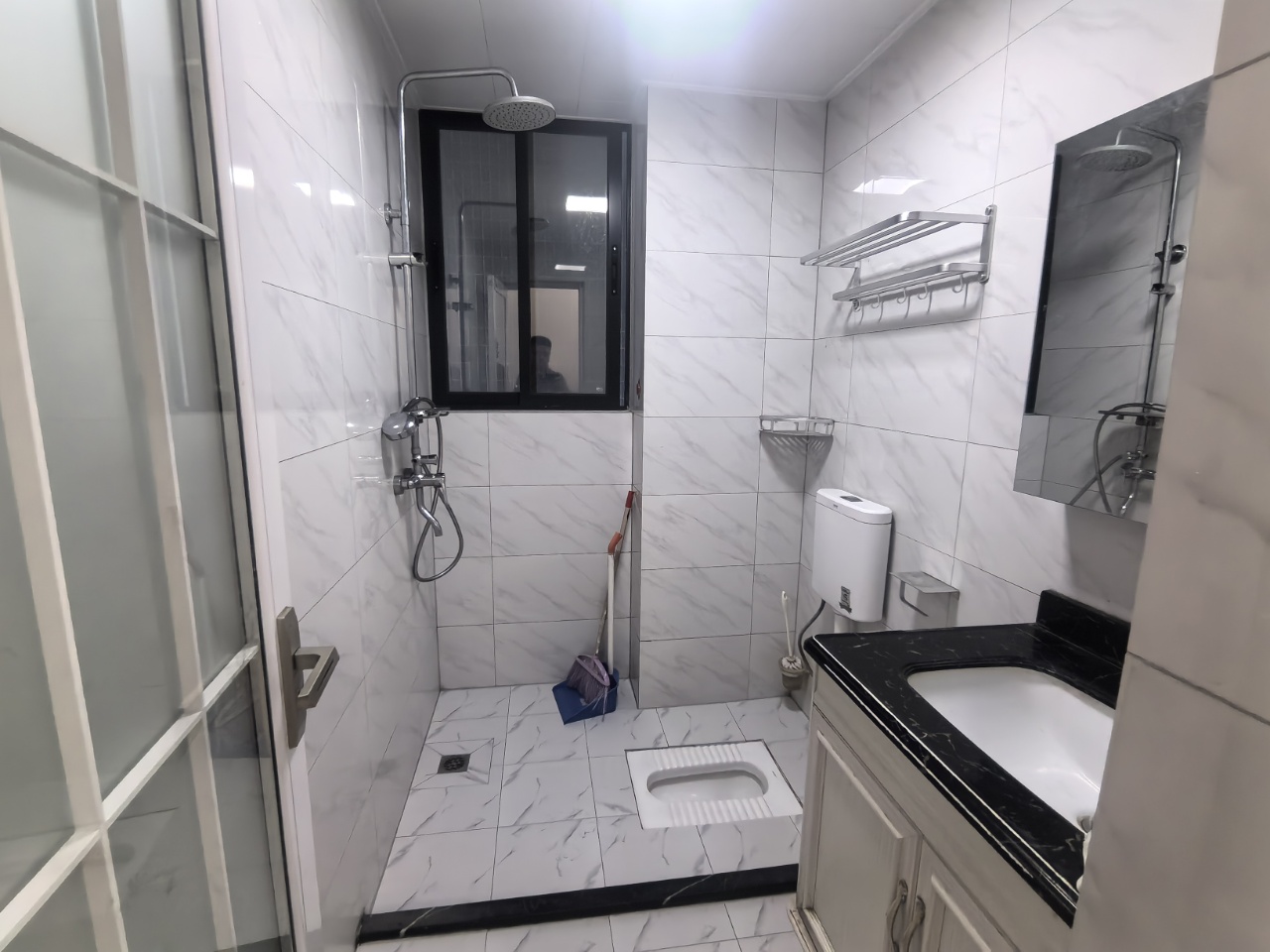 蓝城印象  3室2厅1卫    3500.0元/月 蓝城印象  3室2厅1卫    3500.0元/月室内图