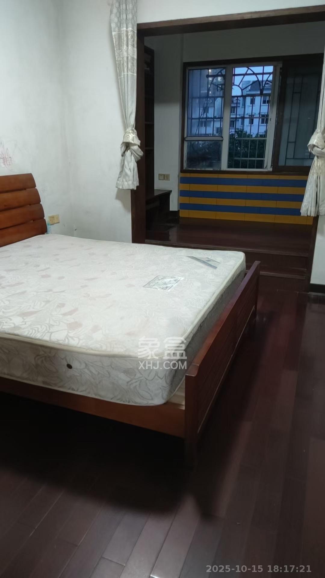 航天大院 1室2厅1卫 2300.0元/月 航天大院 1室2厅1卫 2300.0元/月室内图