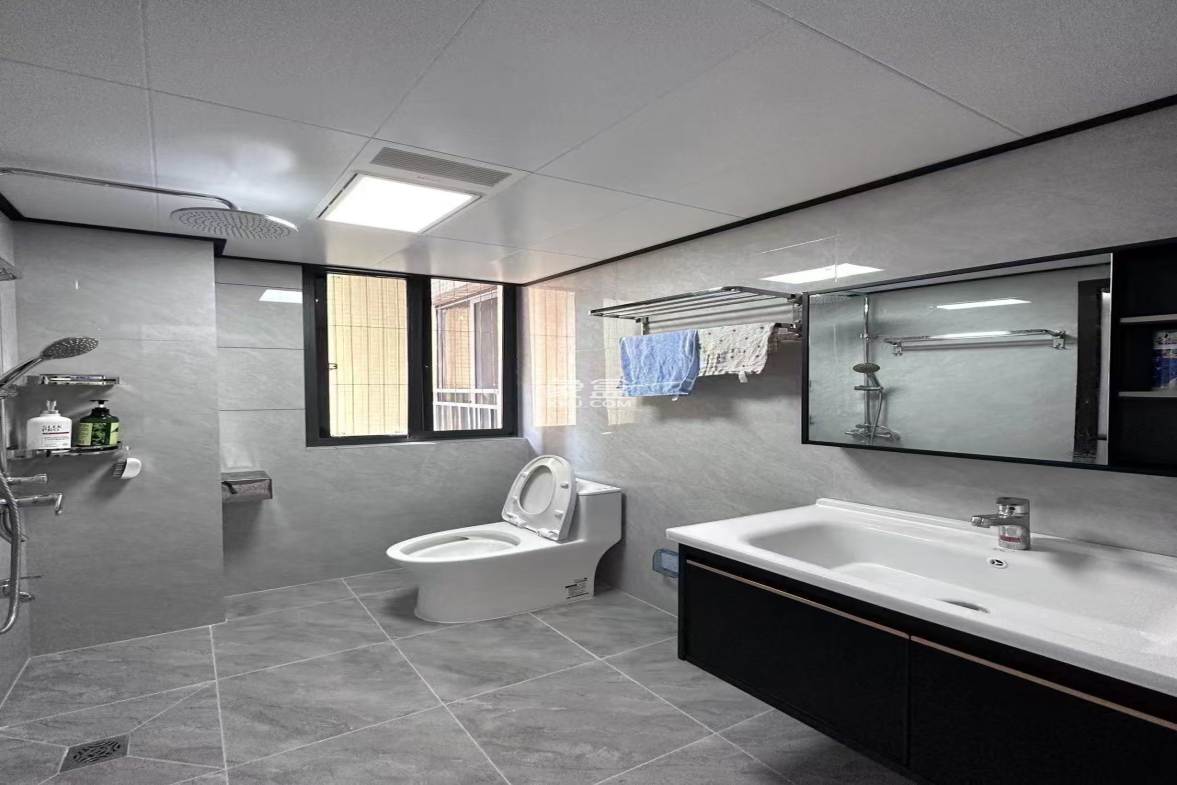 金钟大雁城  3室2厅2卫    3200.0元/月 金钟大雁城  3室2厅2卫    3200.0元/月室内图