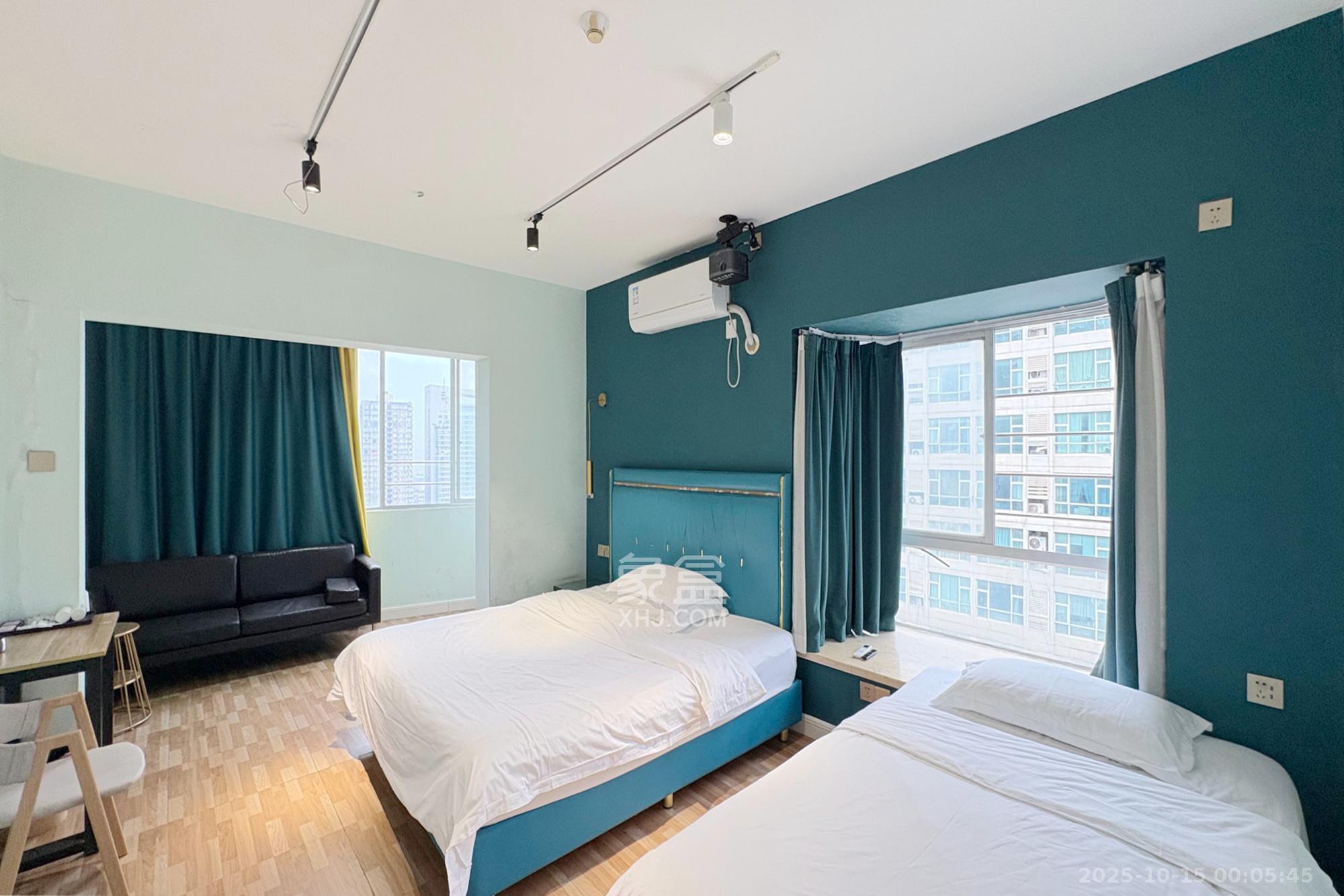 景江东方 1室1厅1卫 45.0万 景江东方 1室1厅1卫 45.0万客厅