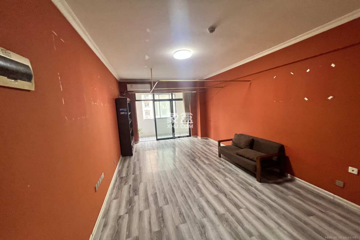 阳光锦城 1室1厅1卫 1600.0元/月 阳光锦城 1室1厅1卫 1600.0元/月室内图