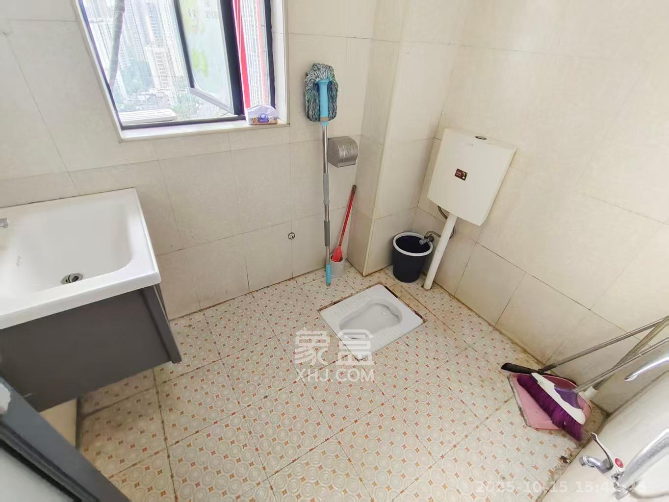 长大彩虹都  2室1厅1卫    2000.0元/月室内图