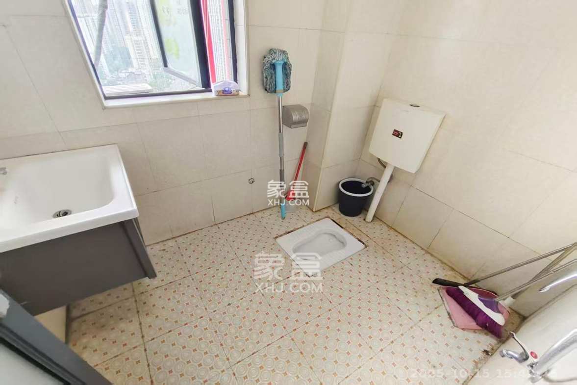 长大彩虹都  2室1厅1卫    2000.0元/月 长大彩虹都  2室1厅1卫    2000.0元/月室内图