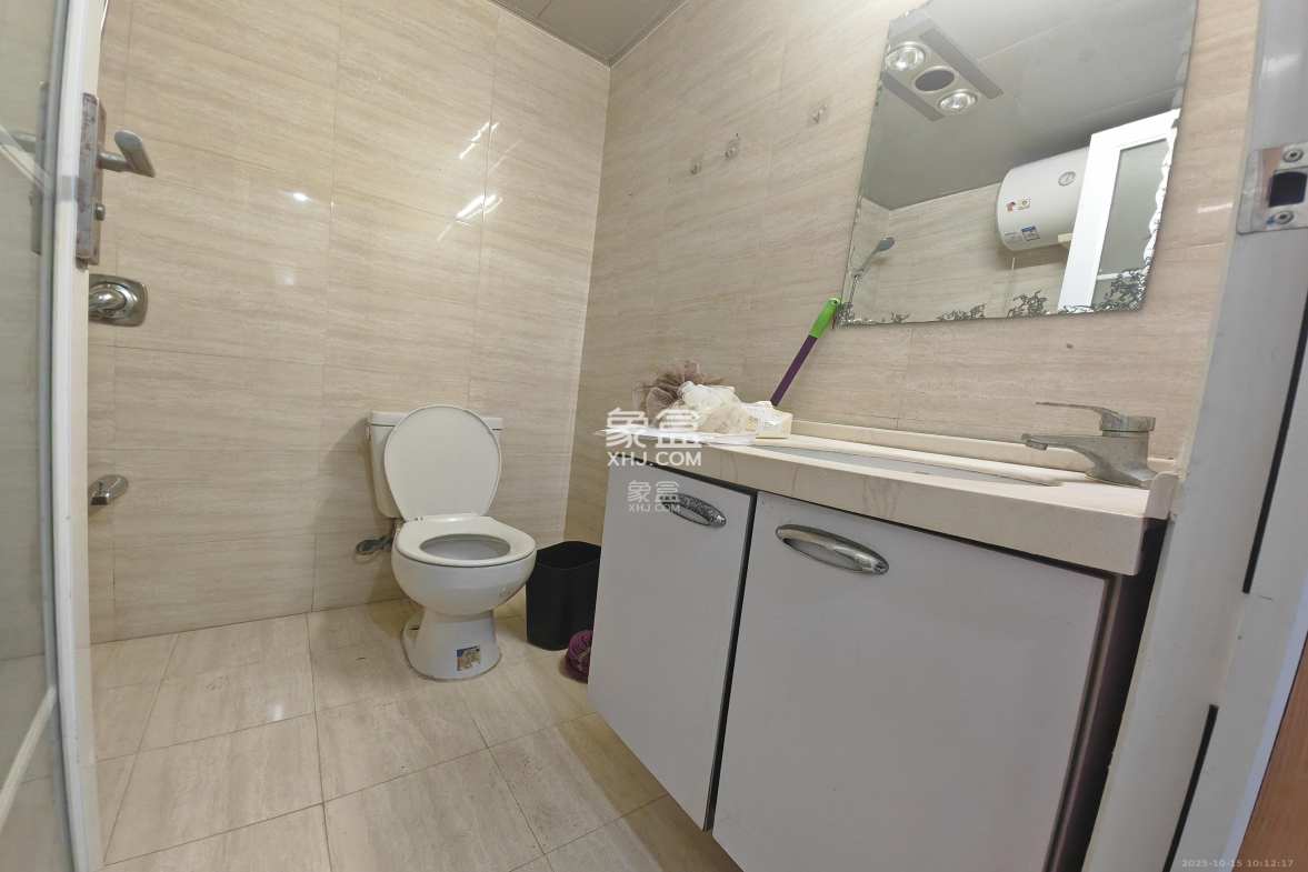 通华天都 1室1厅1卫 1400.0元/月 通华天都 1室1厅1卫 1400.0元/月室内图