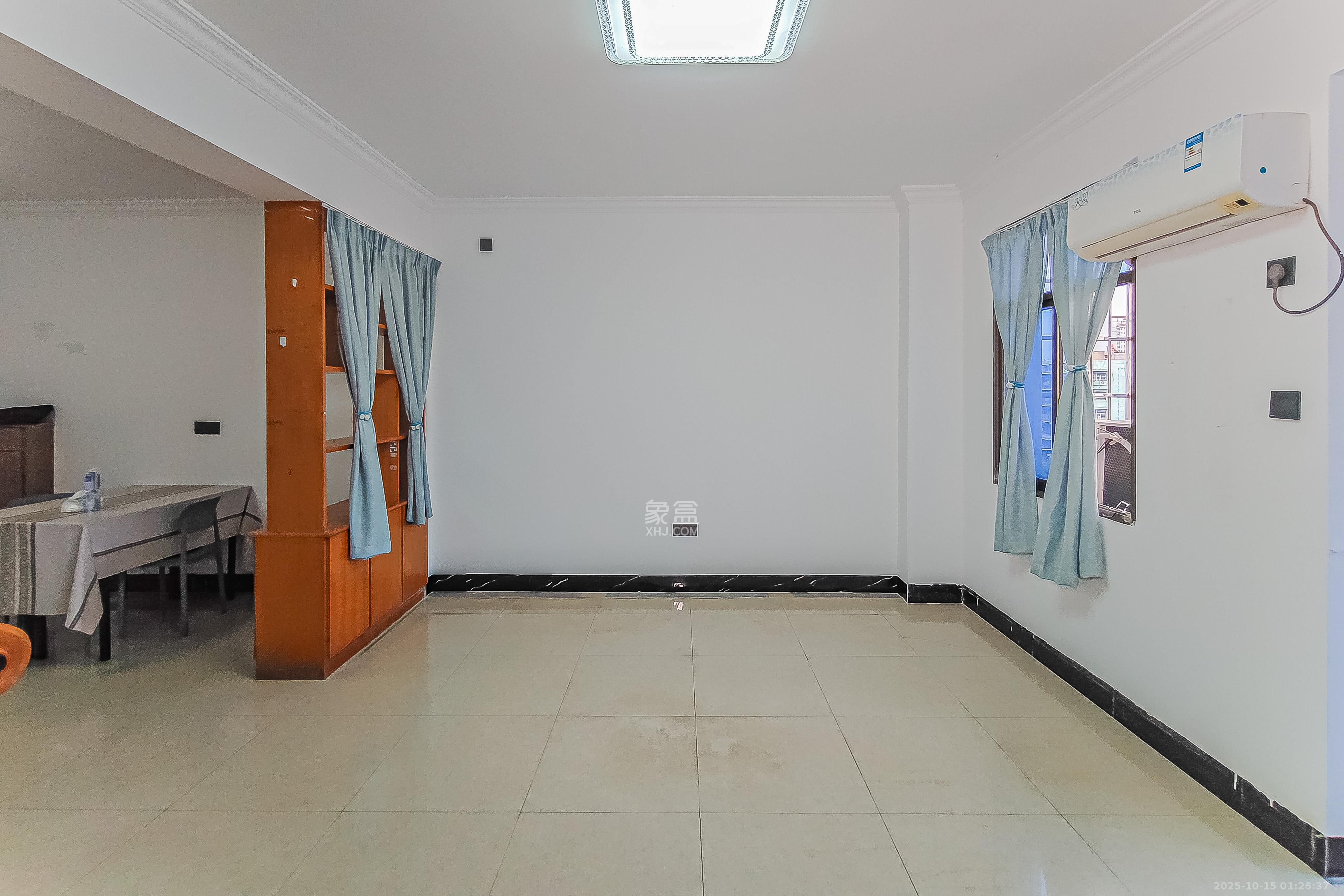 工商所宿舍（上碧湘街30号）  2室2厅2卫    108.0万客厅