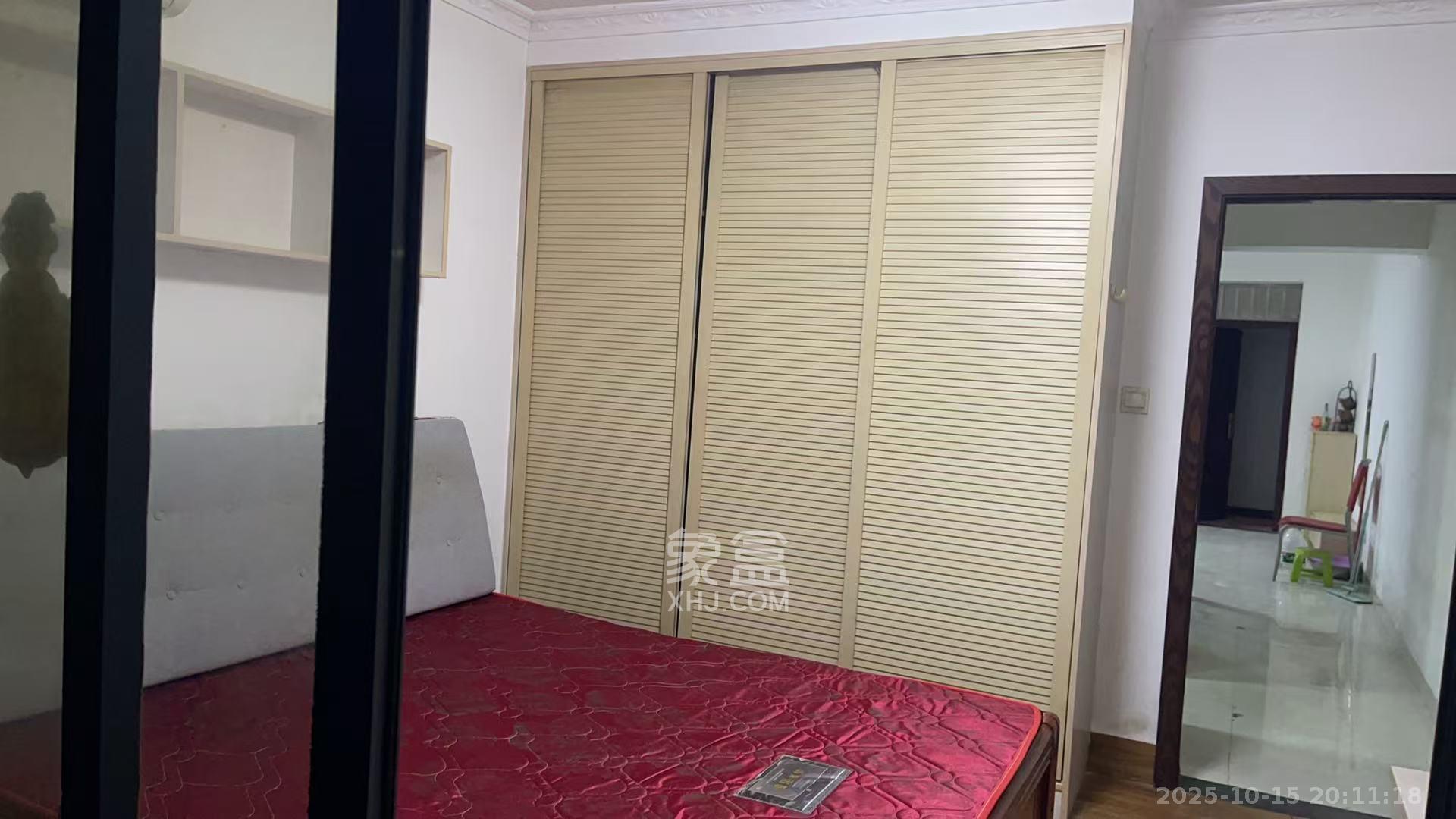 上峰苑（兰亭玥岛）  1室1厅1卫    1700.0元/月室内图