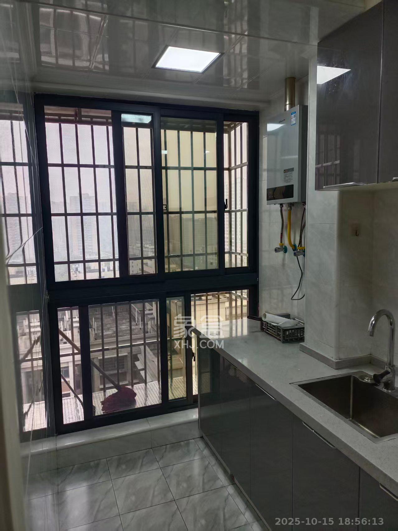 丰禧园  2室2厅1卫    2400.0元/月 丰禧园  2室2厅1卫    2400.0元/月室内图