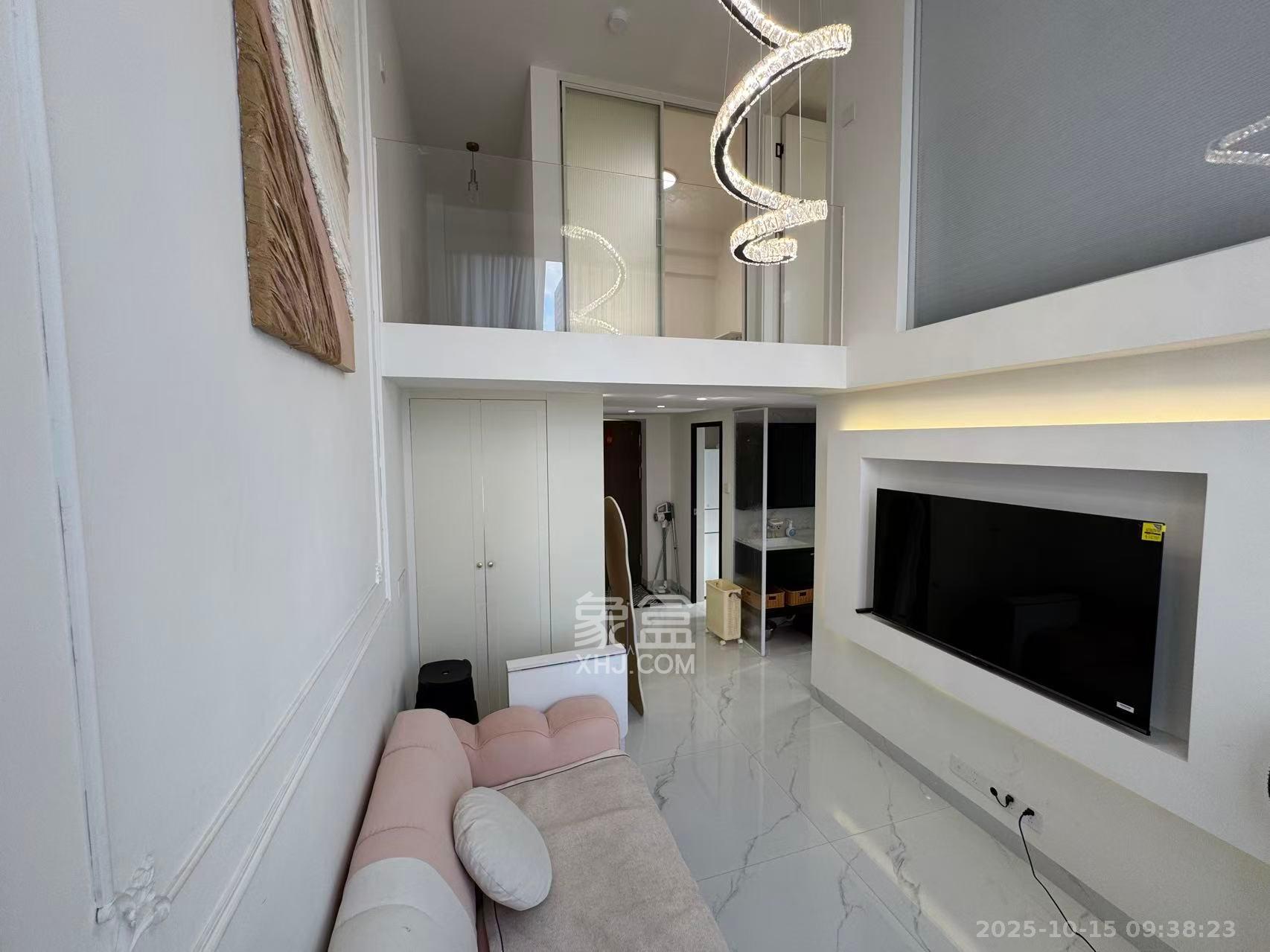 龙湖铂金岛  3室2厅1卫    3300.0元/月室内图