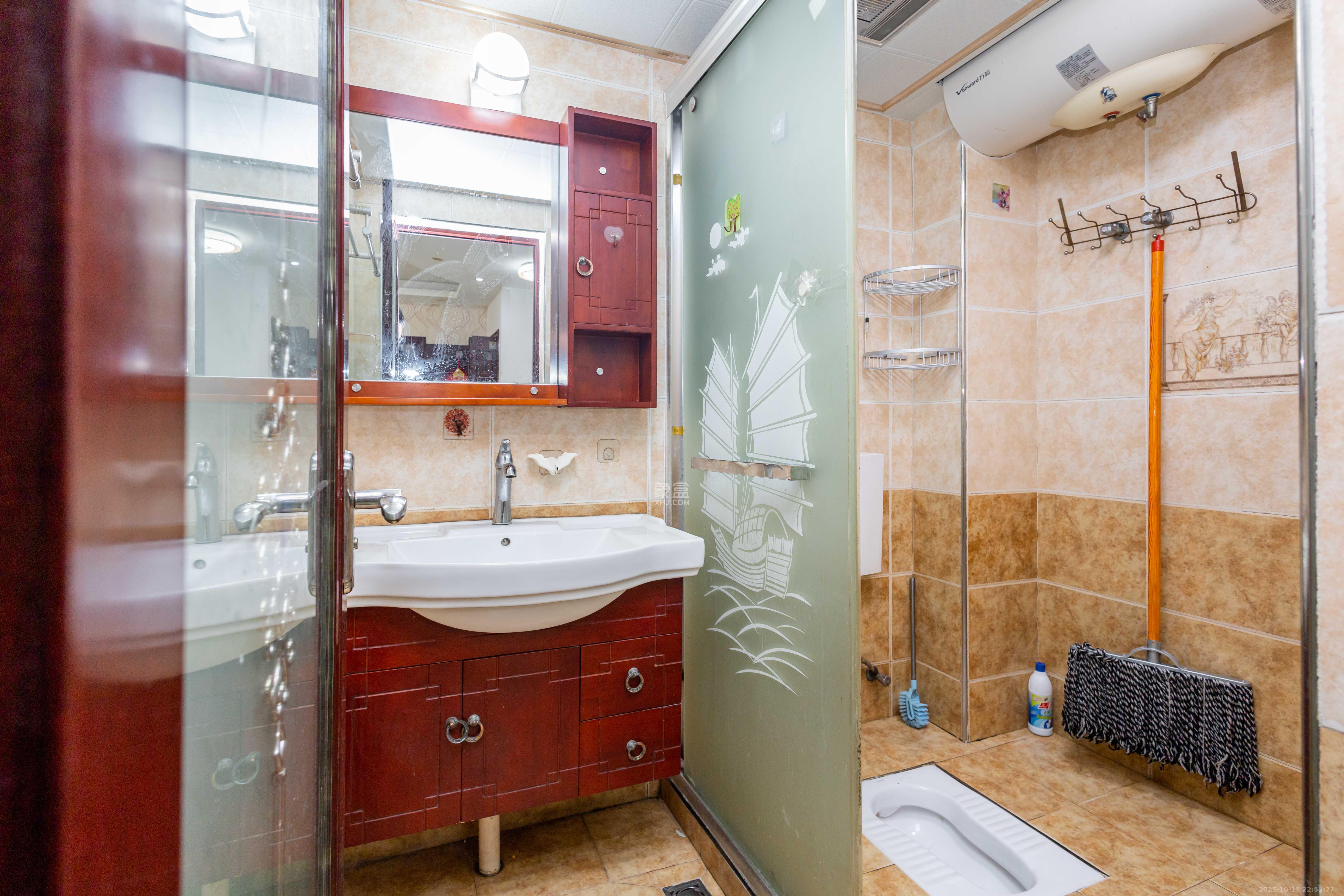 中国铁建国际城一期  3室2厅1卫    59.0万卫生间