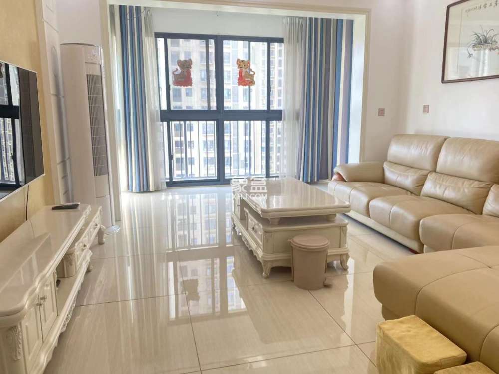 山水洲城华晨第一城 2室1厅1卫 43.8万 山水洲城华晨第一城 2室1厅1卫 43.8万室内图