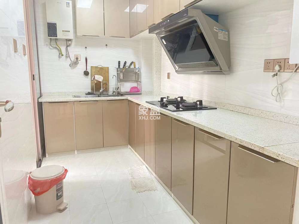 山水洲城华晨第一城 2室1厅1卫 43.8万 山水洲城华晨第一城 2室1厅1卫 43.8万室内图