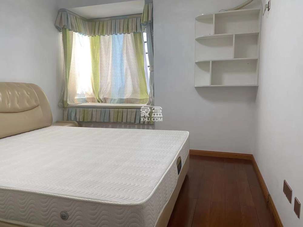 山水洲城华晨第一城 2室1厅1卫 43.8万 山水洲城华晨第一城 2室1厅1卫 43.8万室内图