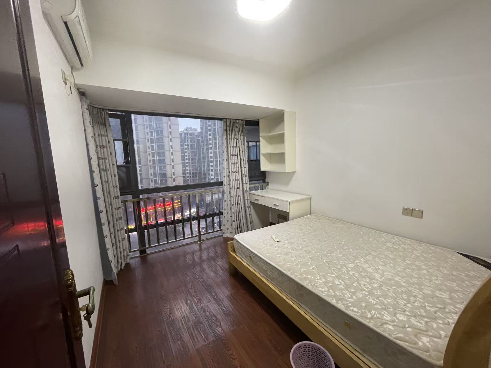 美的城一期  3室2厅2卫    53.8万室内图