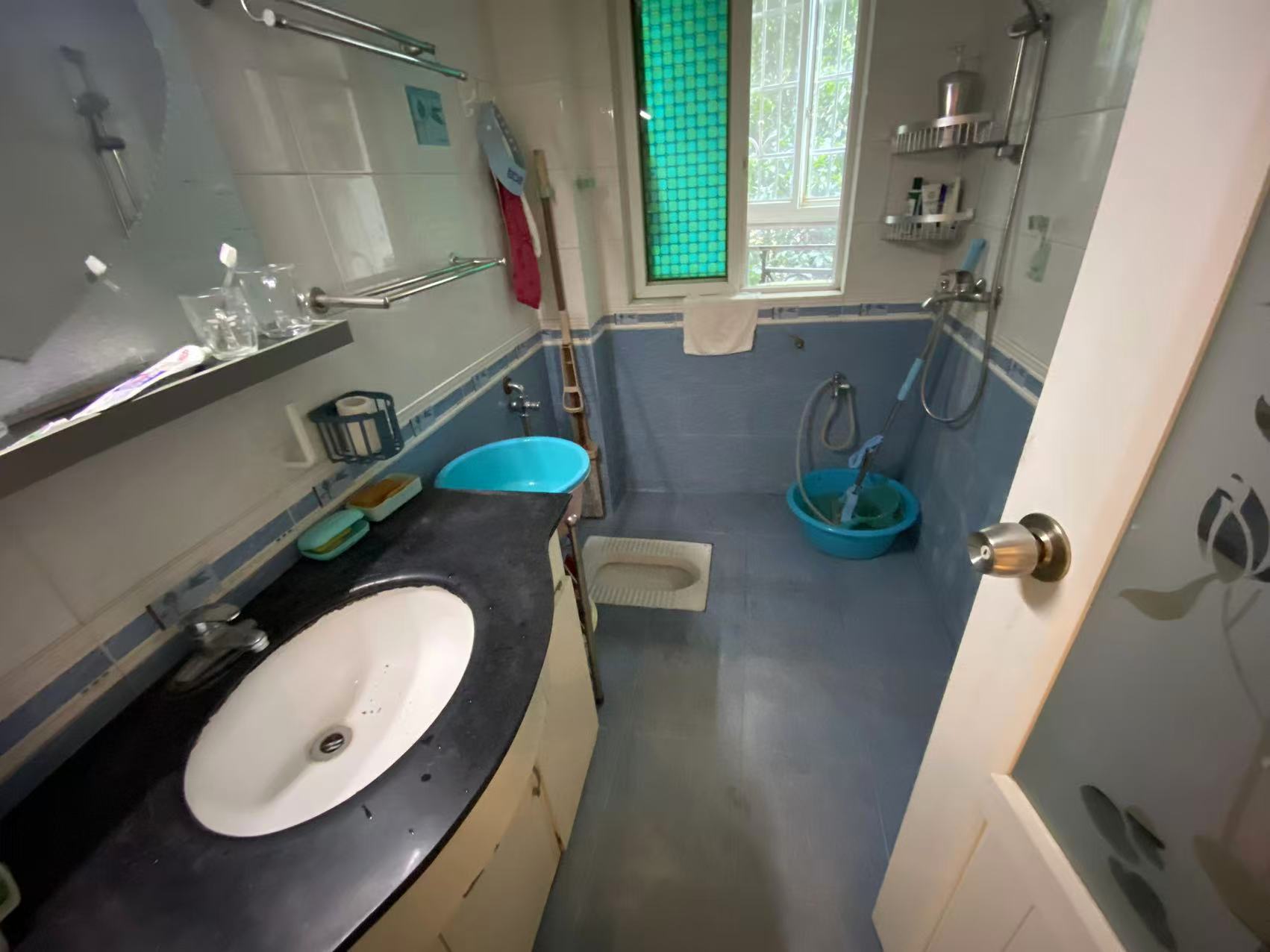 珠江丽园 4室2厅2卫 60.0万 珠江丽园 4室2厅2卫 60.0万室内图