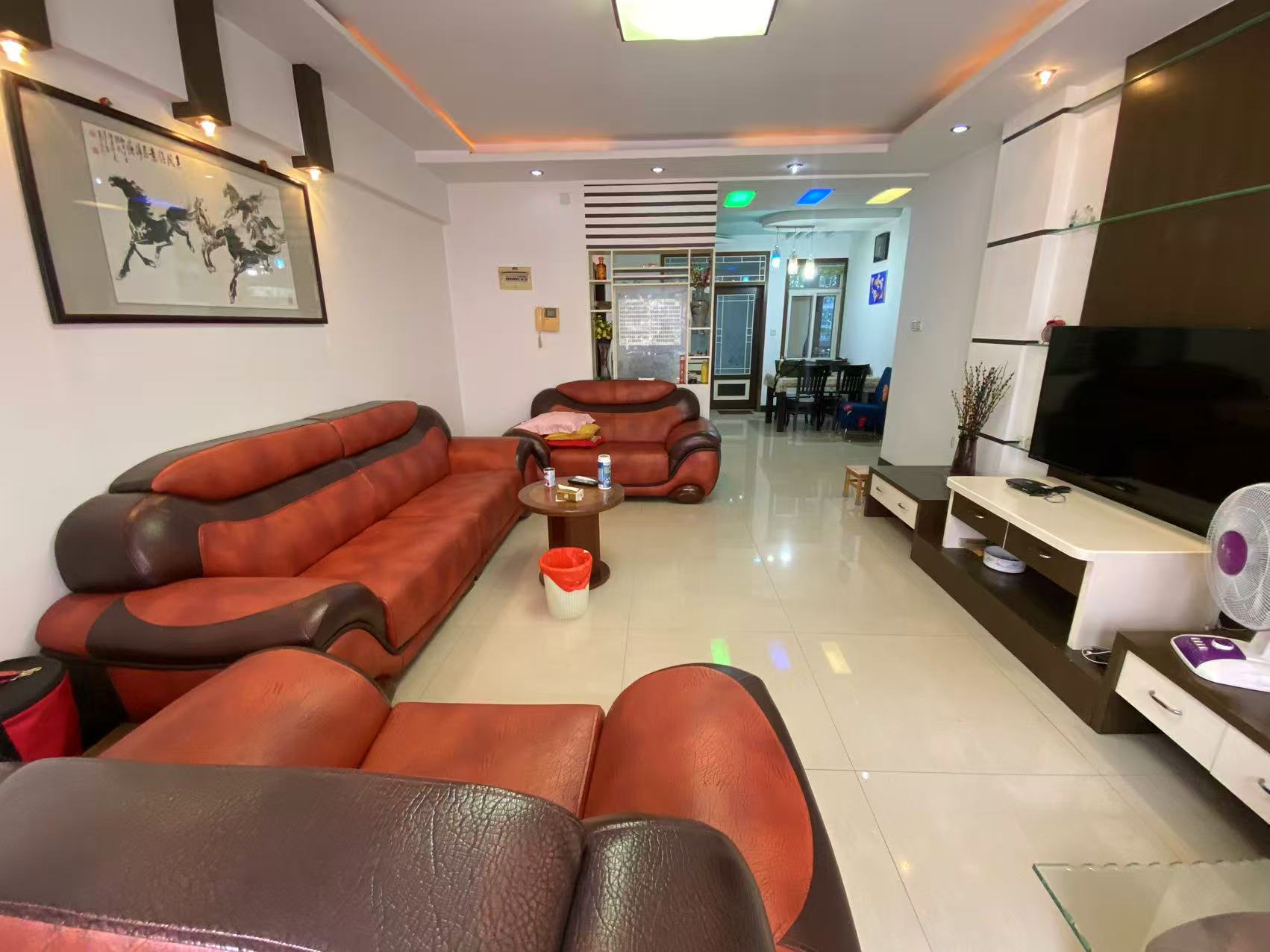 珠江丽园 4室2厅2卫 60.0万 珠江丽园 4室2厅2卫 60.0万室内图