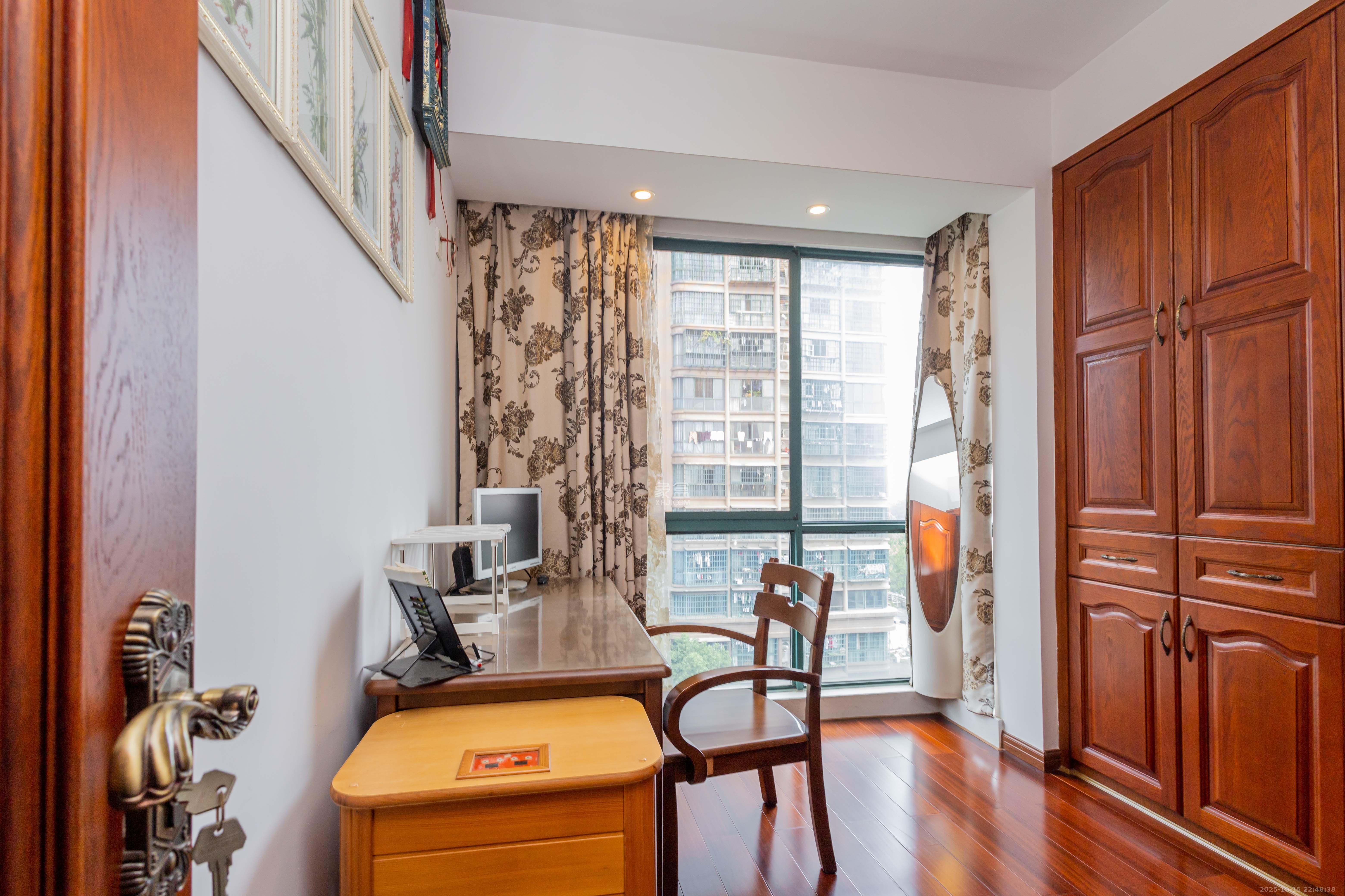 才子佳郡  4室2厅2卫    115.0万 才子佳郡  4室2厅2卫    115.0万卧室