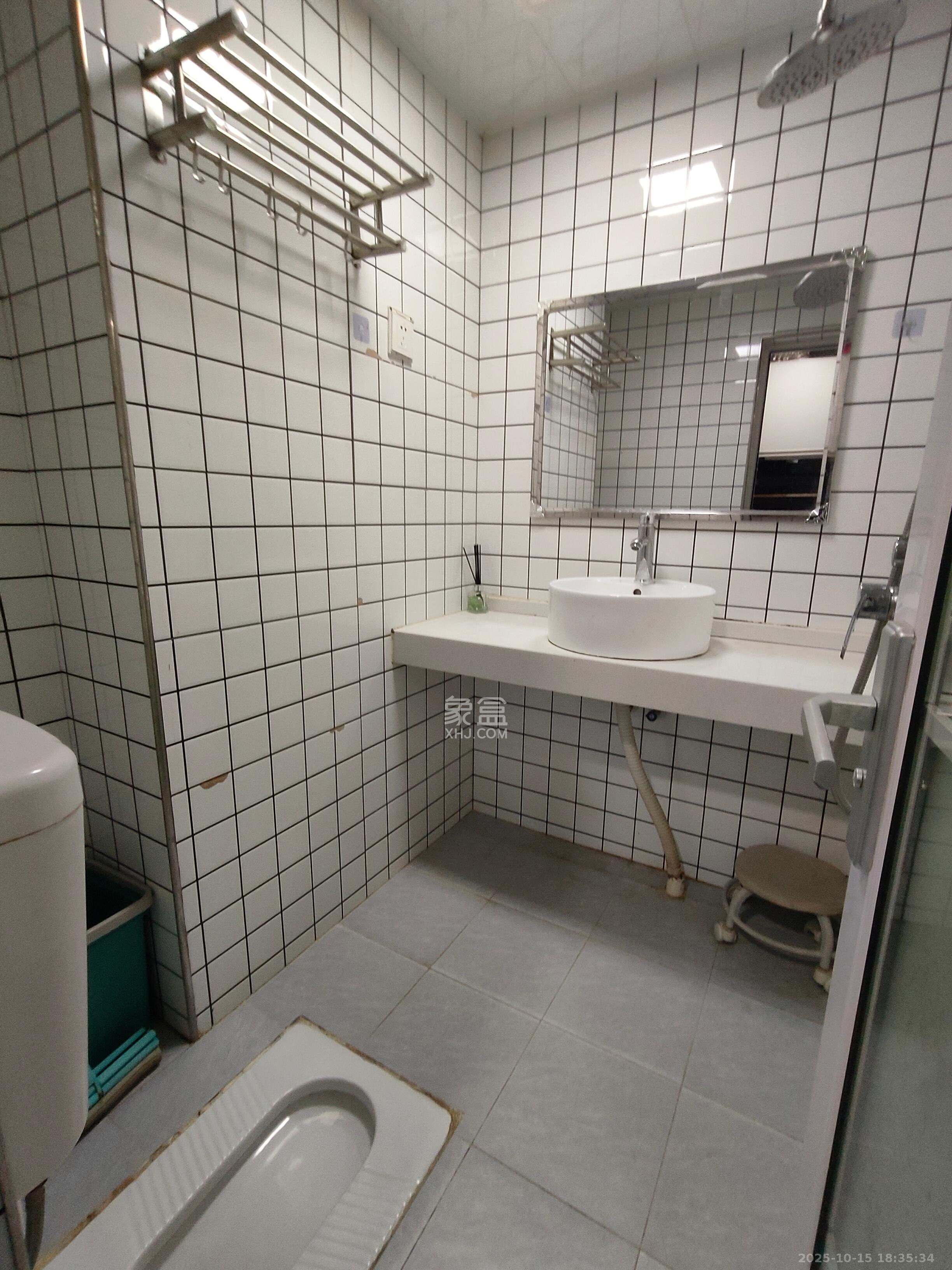 裕天国际商汇中心  1室0厅0卫    1500.0元/月室内图