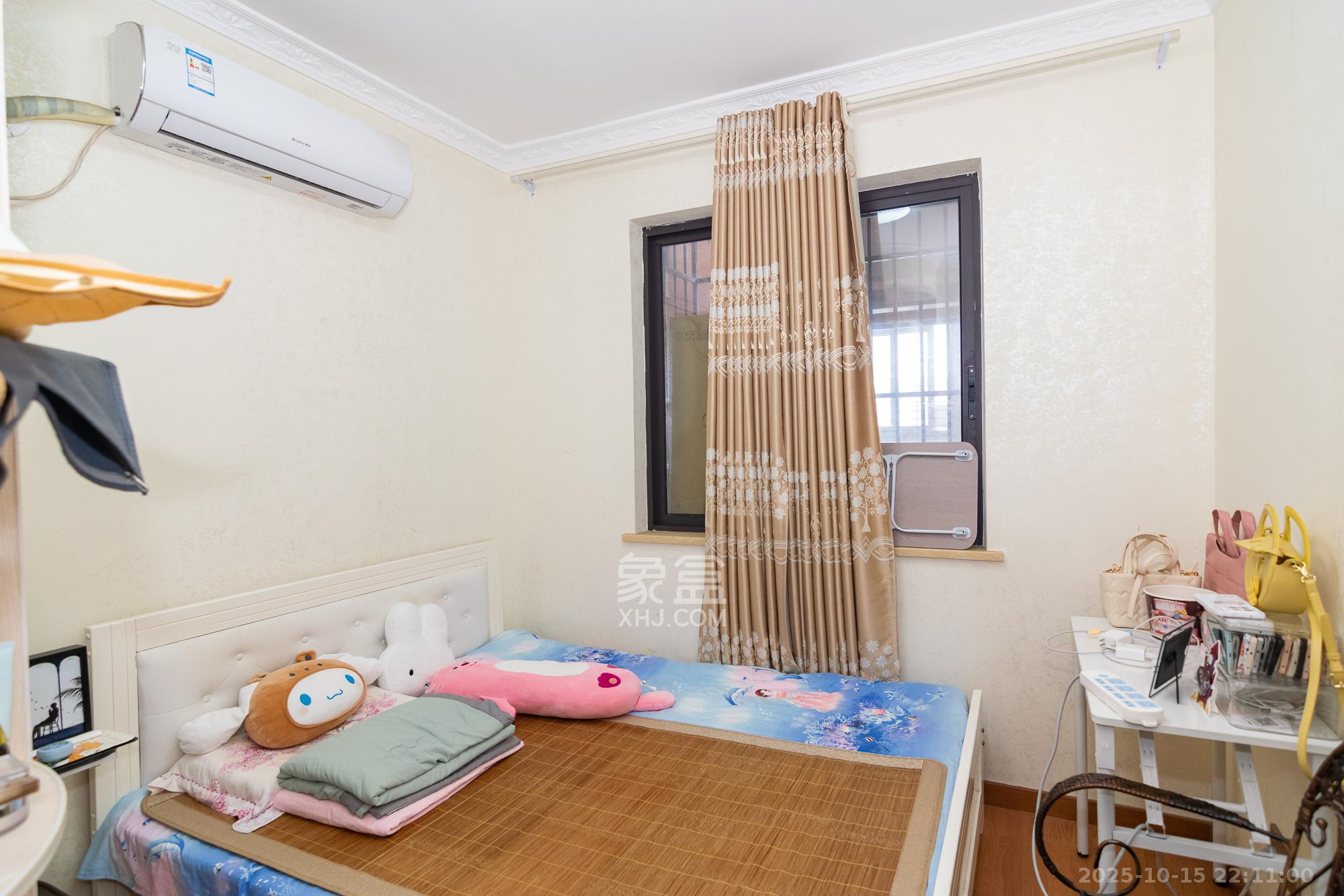 新城国际花都 3室2厅2卫 72.0万 新城国际花都 3室2厅2卫 72.0万卧室