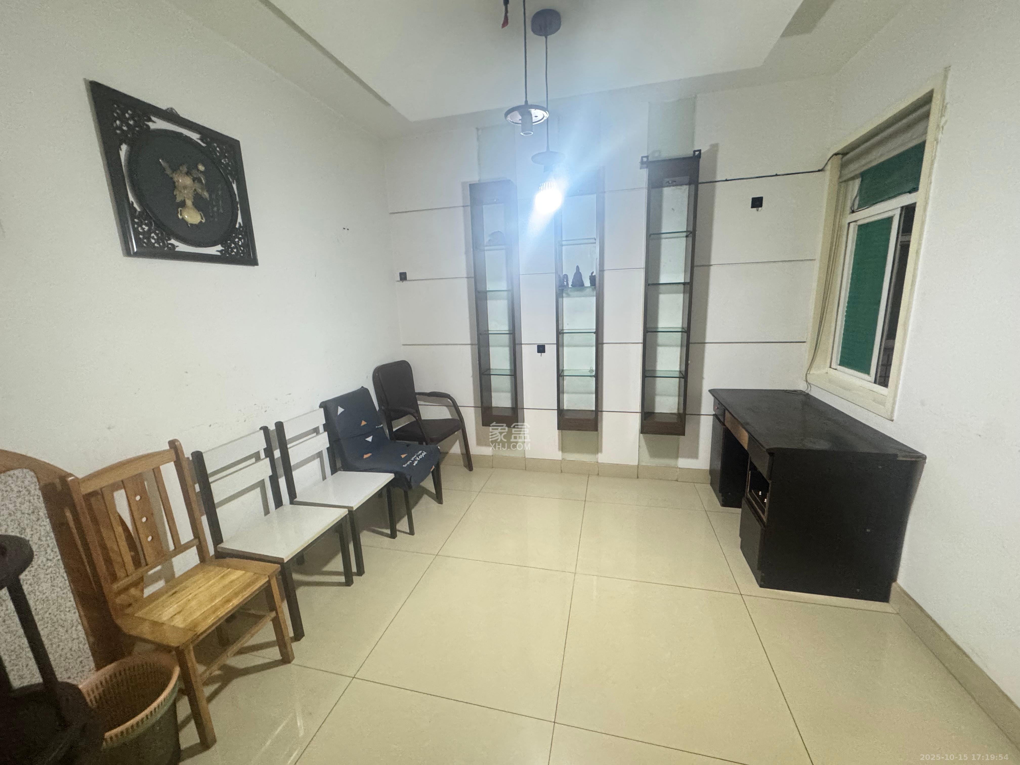 智邦家园  3室1厅1卫    3800.0元/月