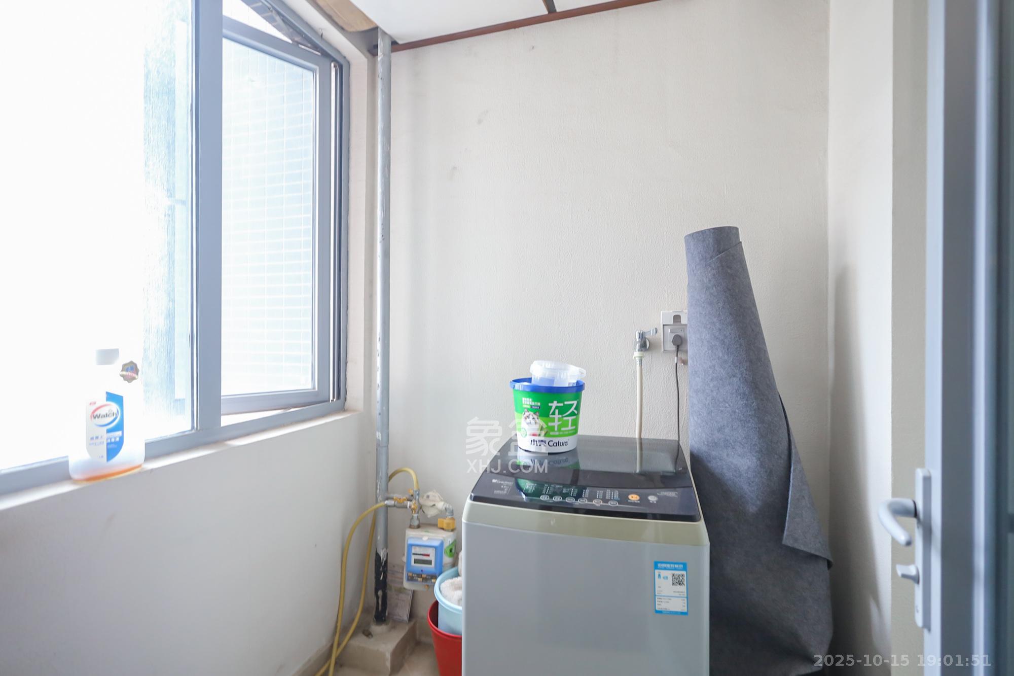 保利天禧C区  4室2厅2卫    215.0万其他