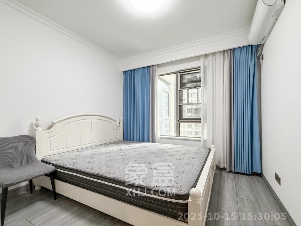 梅溪湖金茂湾  3室2厅2卫    2700.0元/月 梅溪湖金茂湾  3室2厅2卫    2700.0元/月室内图