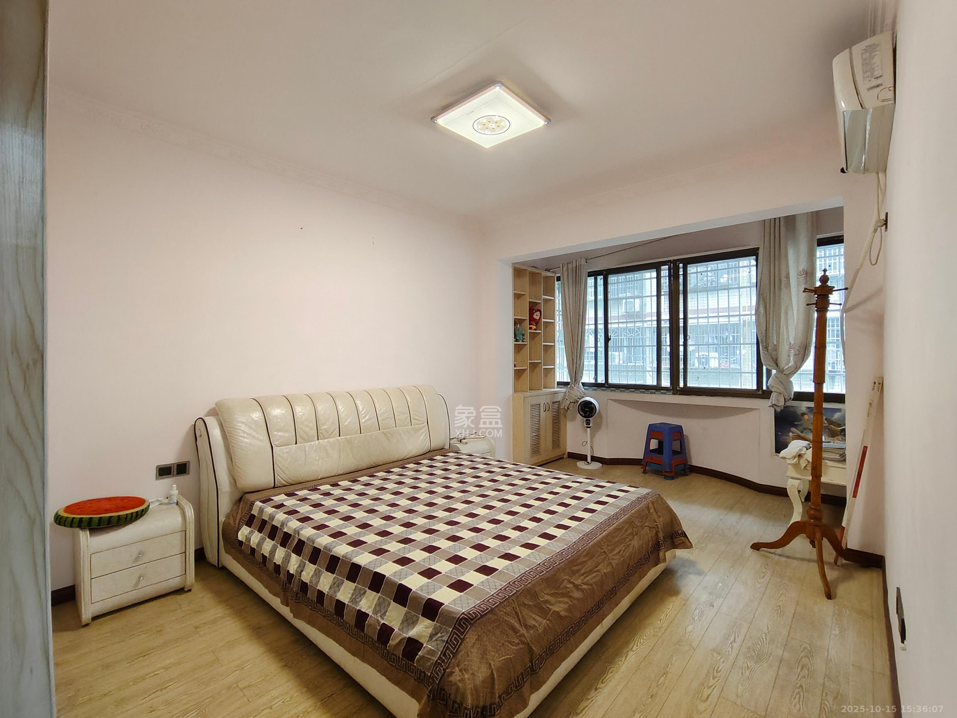 马王堆汽配城  3室2厅1卫    2200.0元/月 马王堆汽配城  3室2厅1卫    2200.0元/月室内图