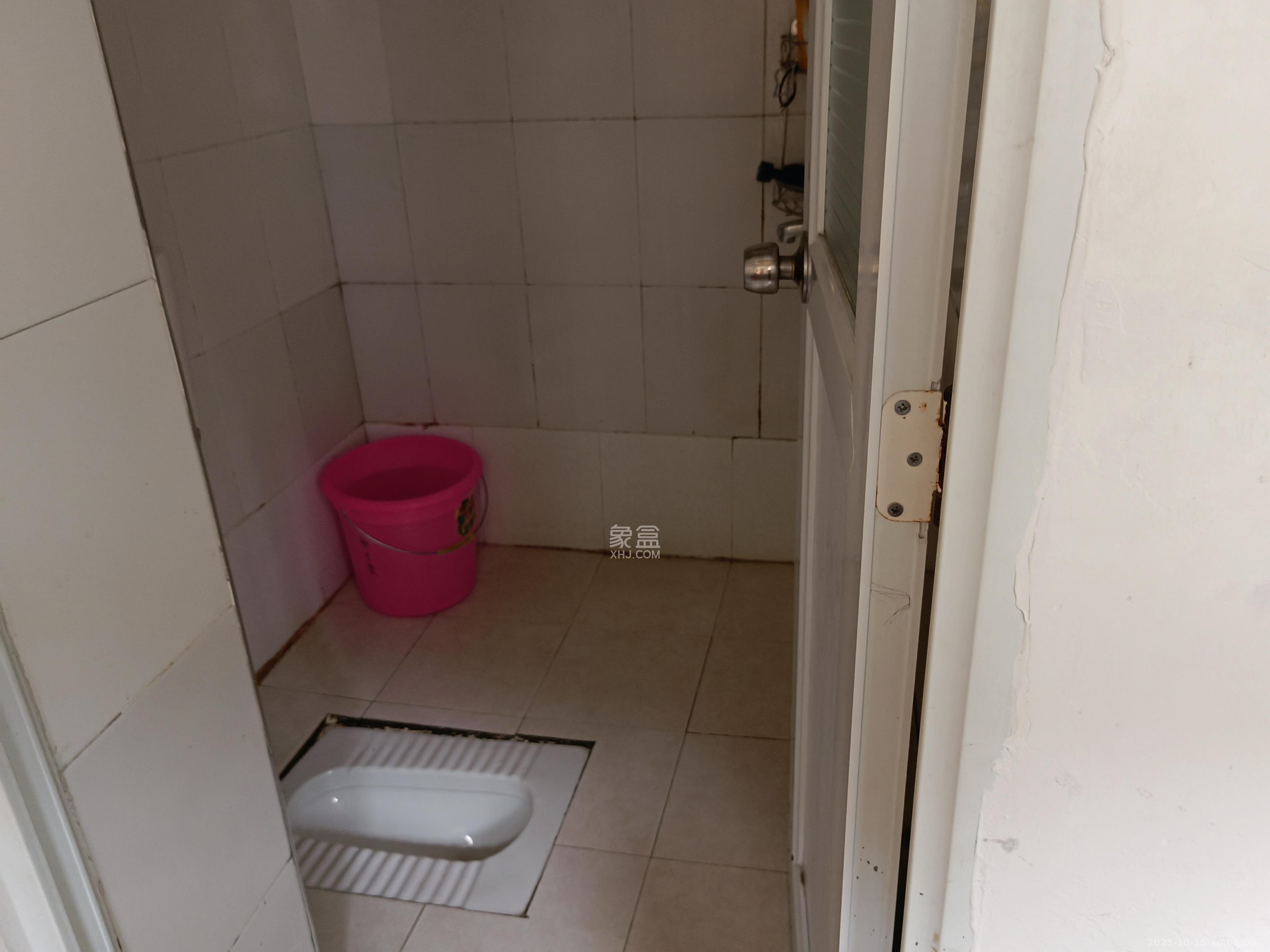 化工宿舍  2室2厅1卫    1500.0元/月 化工宿舍  2室2厅1卫    1500.0元/月室内图