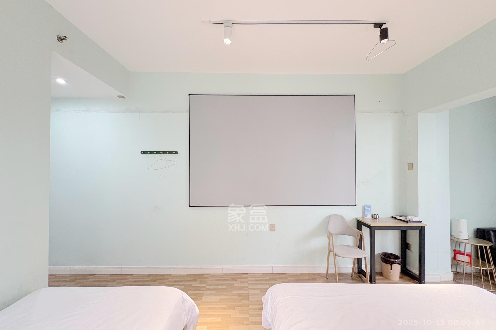 景江东方 1室1厅1卫 45.0万 景江东方 1室1厅1卫 45.0万客厅