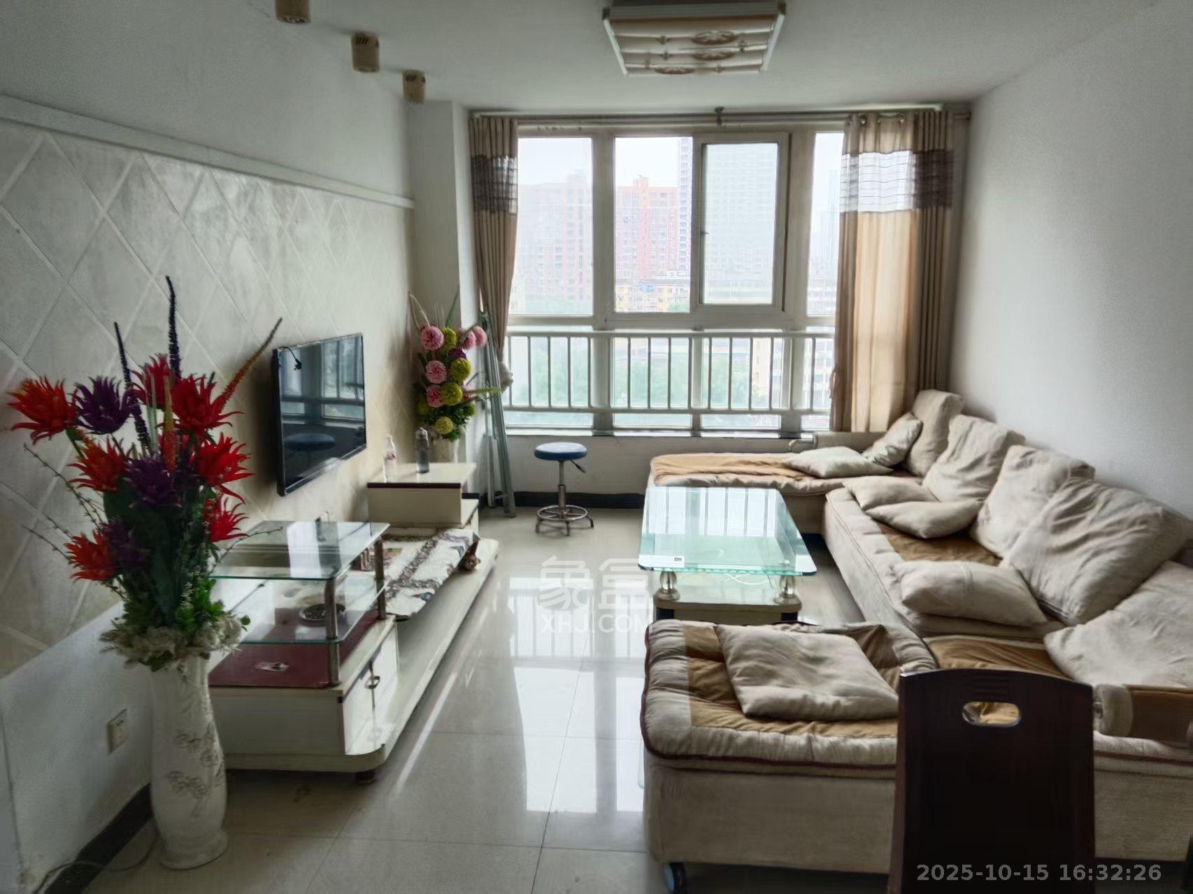 他城(天鸿时代公寓)  4室2厅2卫    2500.0元/月 他城(天鸿时代公寓)  4室2厅2卫    2500.0元/月室内图