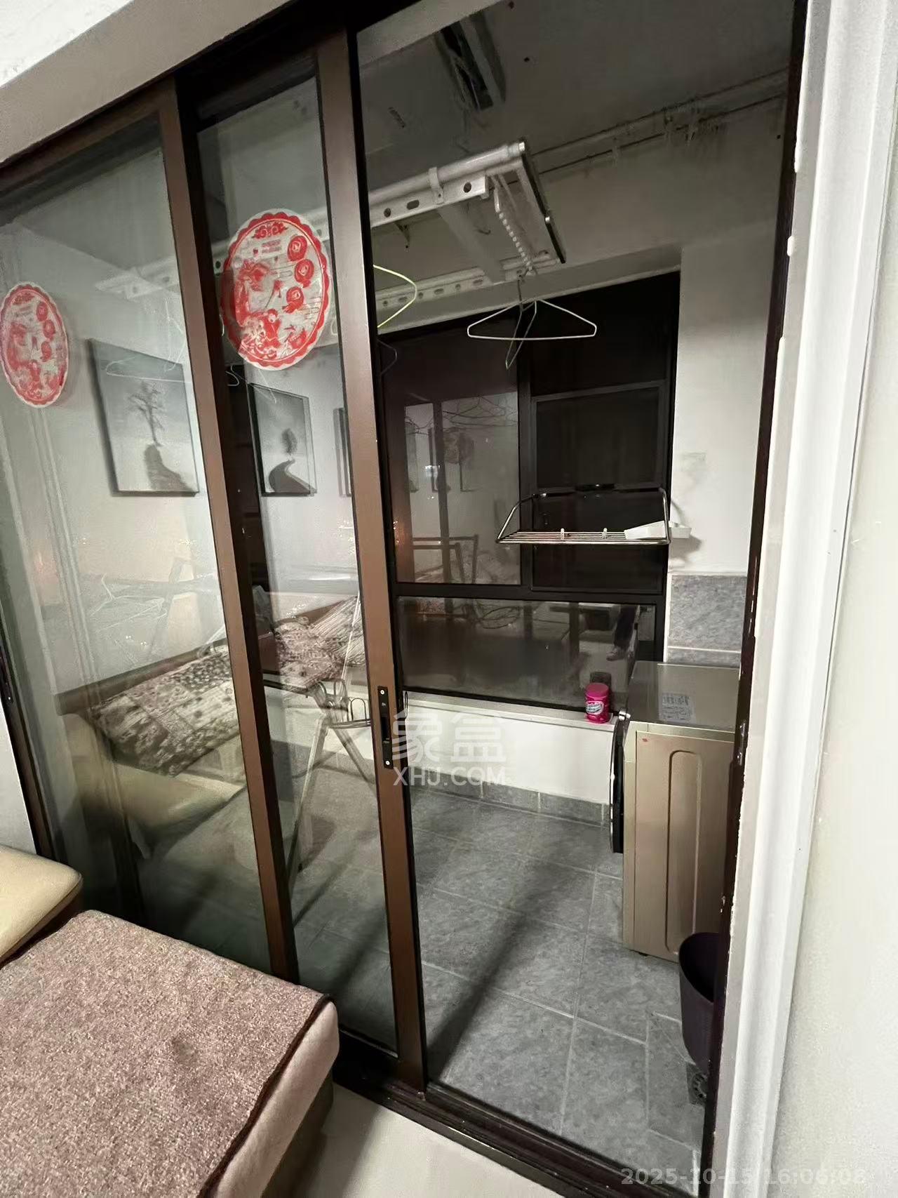 山语城三期  2室2厅1卫    1700.0元/月室内图