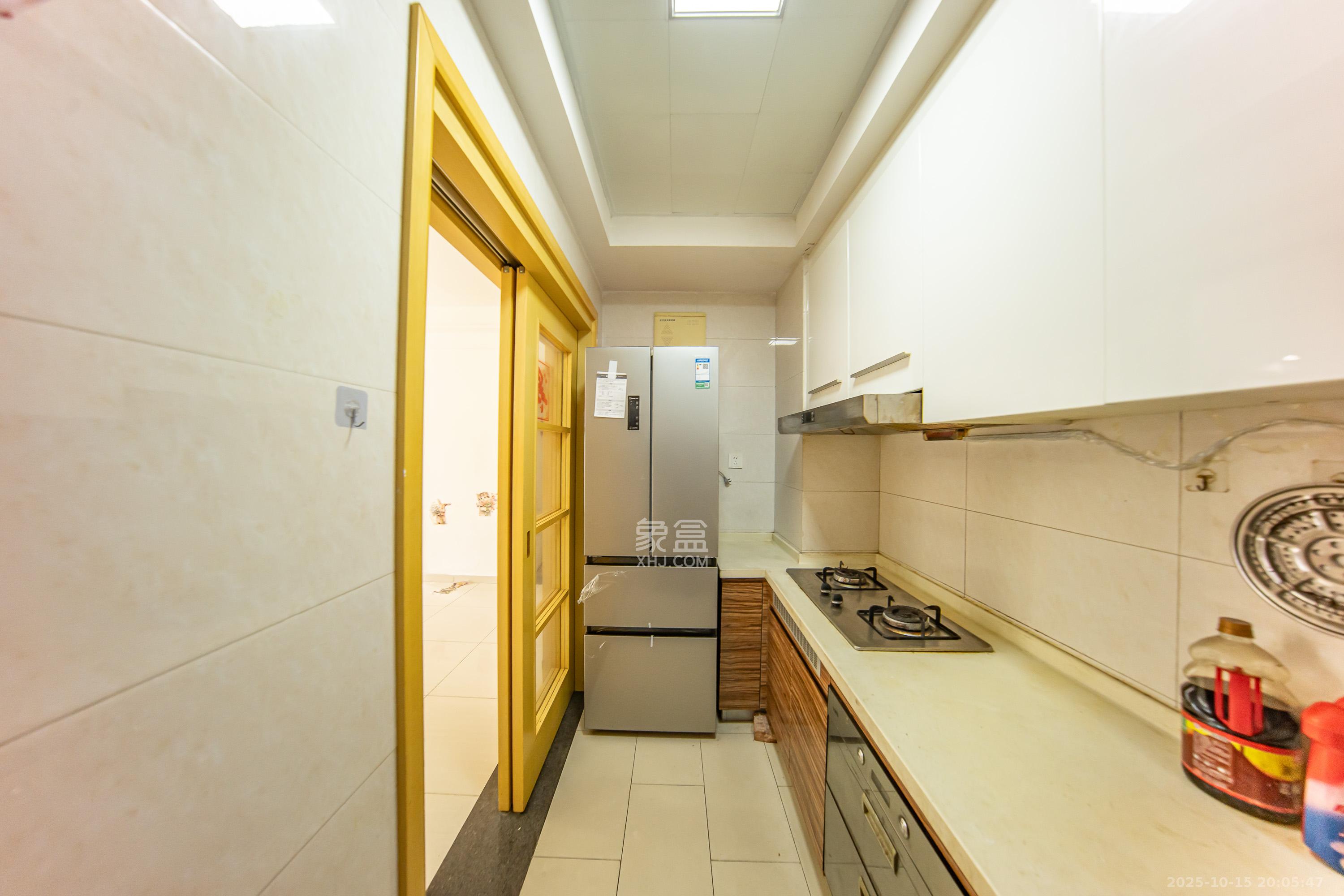 中海国际四期  2室2厅2卫    70.0万厨房