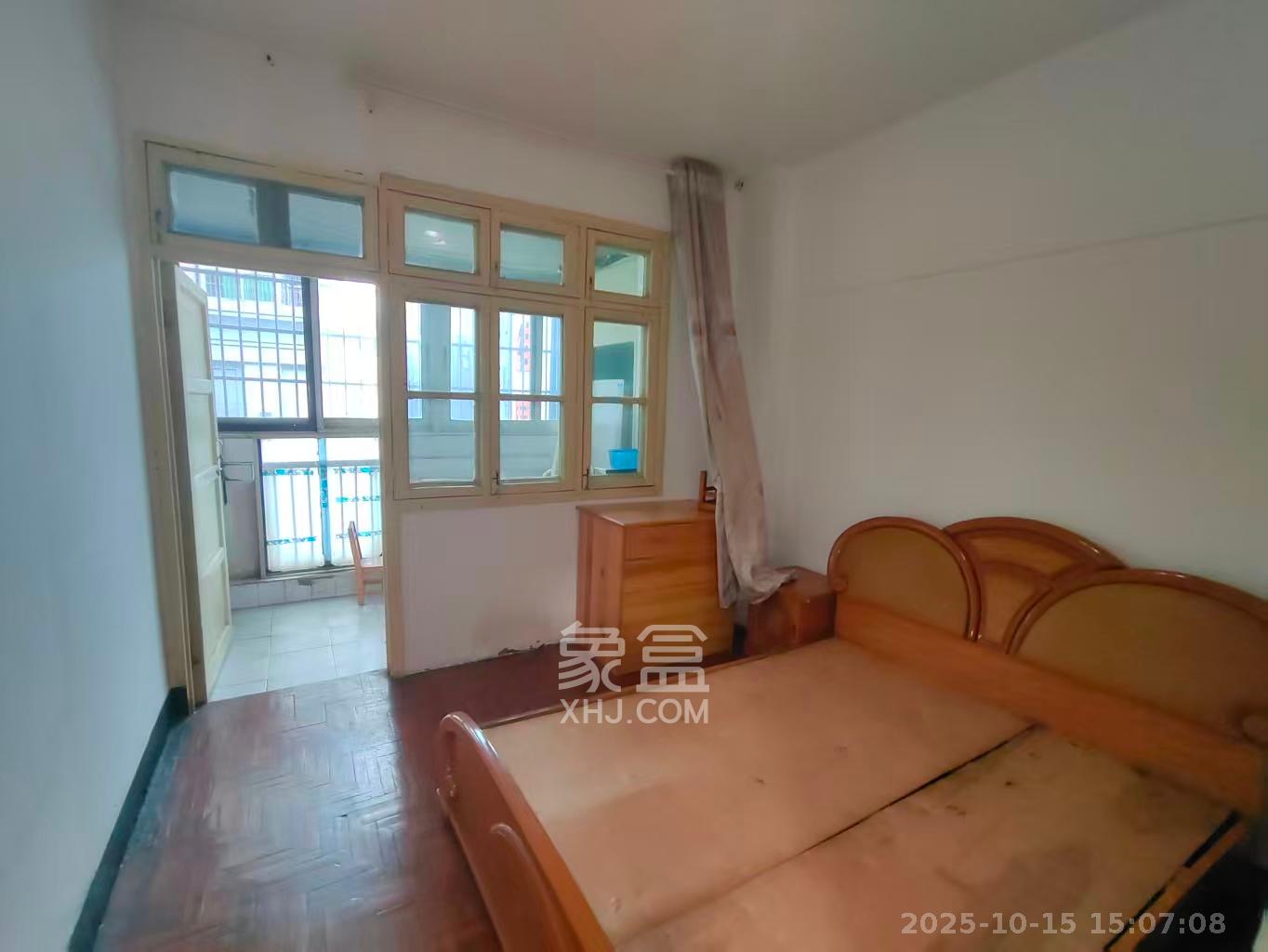 工商所宿舍（上碧湘街30号）  2室1厅1卫    2400.0元/月