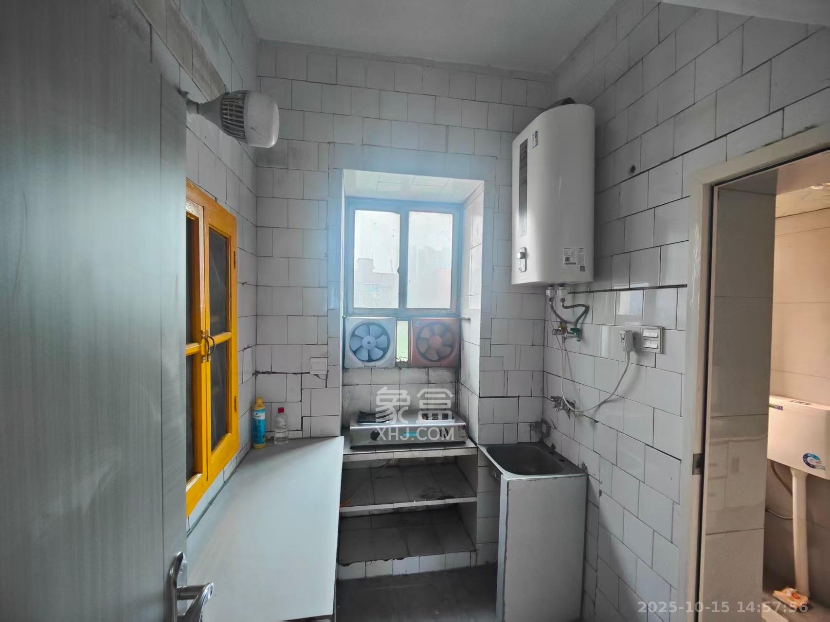 火星一片  2室1厅1卫    1200.0元/月室内图