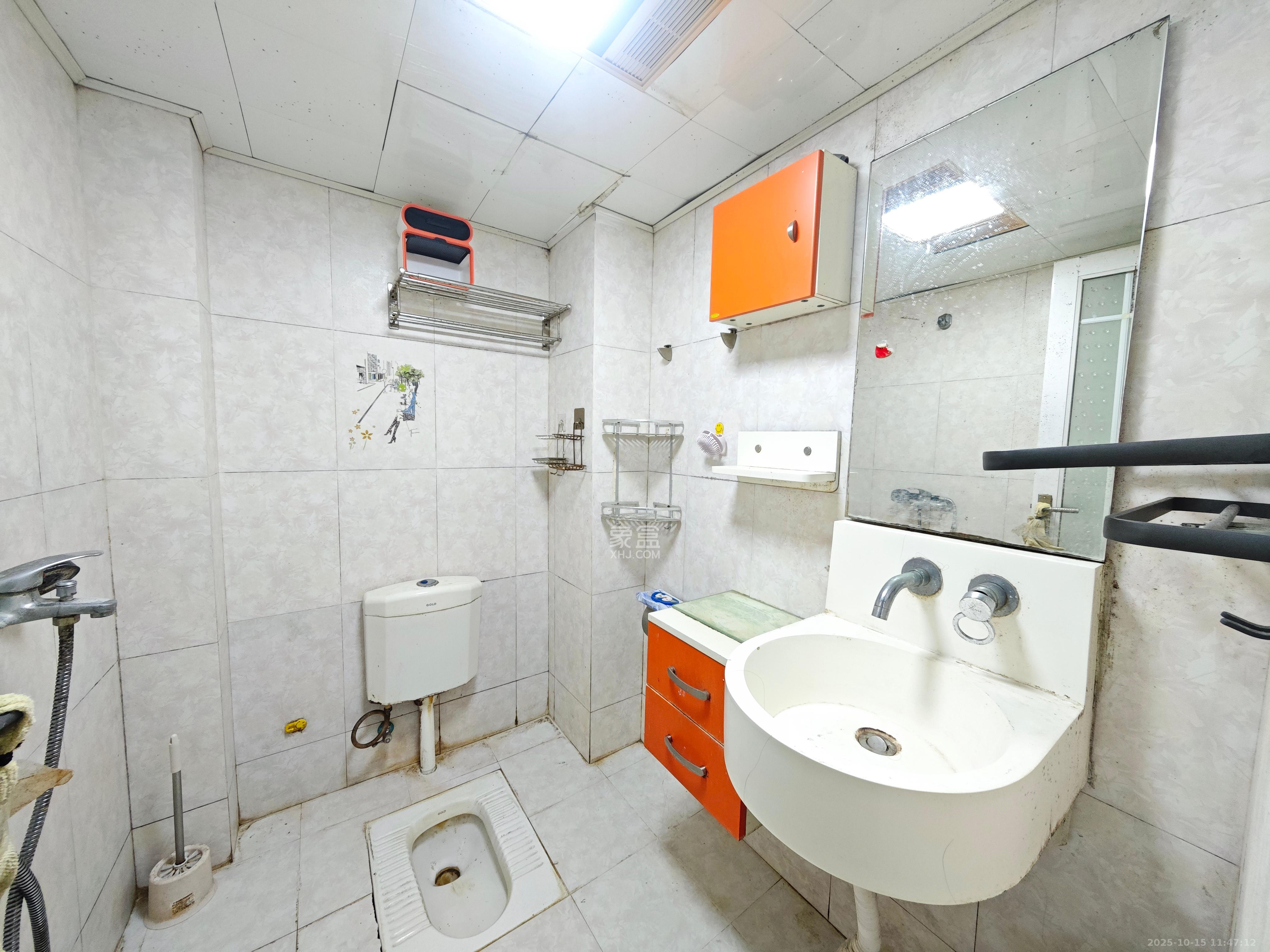 都市金领 2室1厅1卫 1580.0元/月 都市金领 2室1厅1卫 1580.0元/月室内图