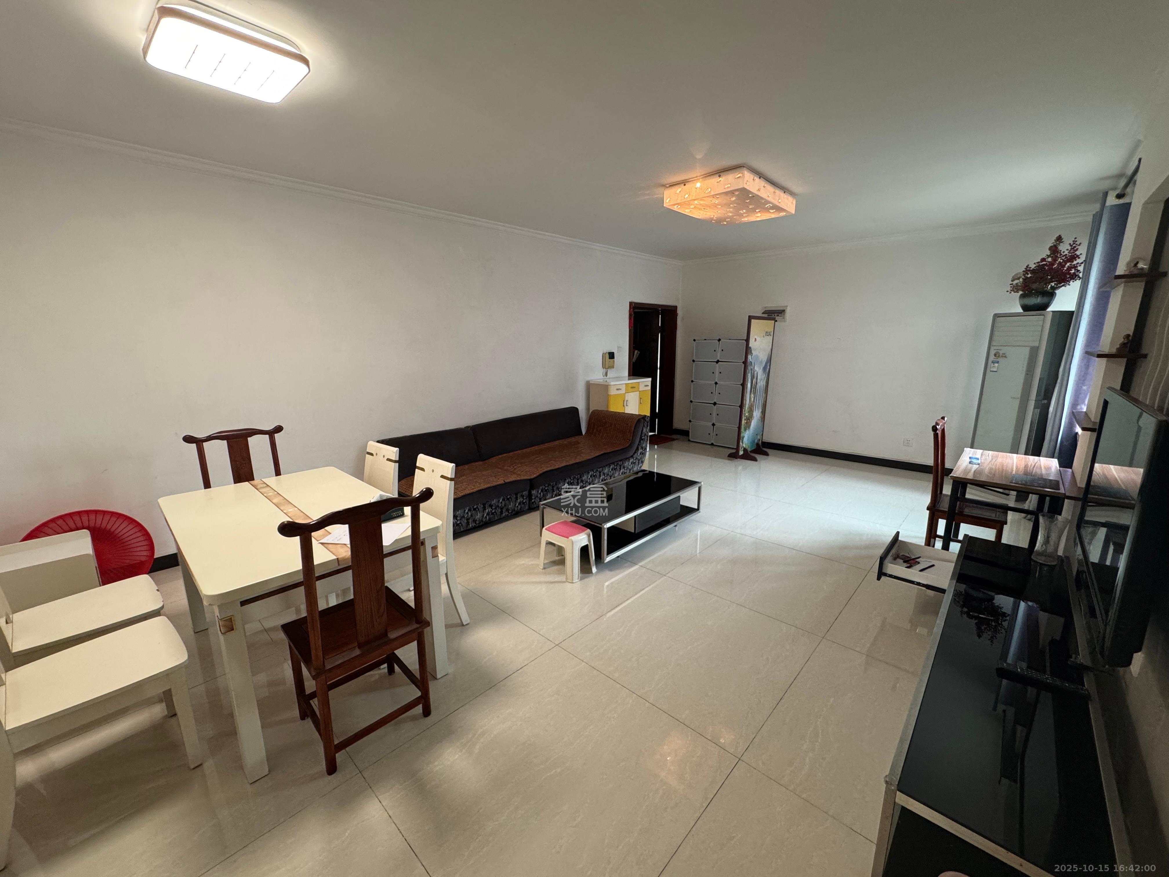 王府井公寓(福源公寓)  3室2厅2卫    4500.0元/月 王府井公寓(福源公寓)  3室2厅2卫    4500.0元/月室内图