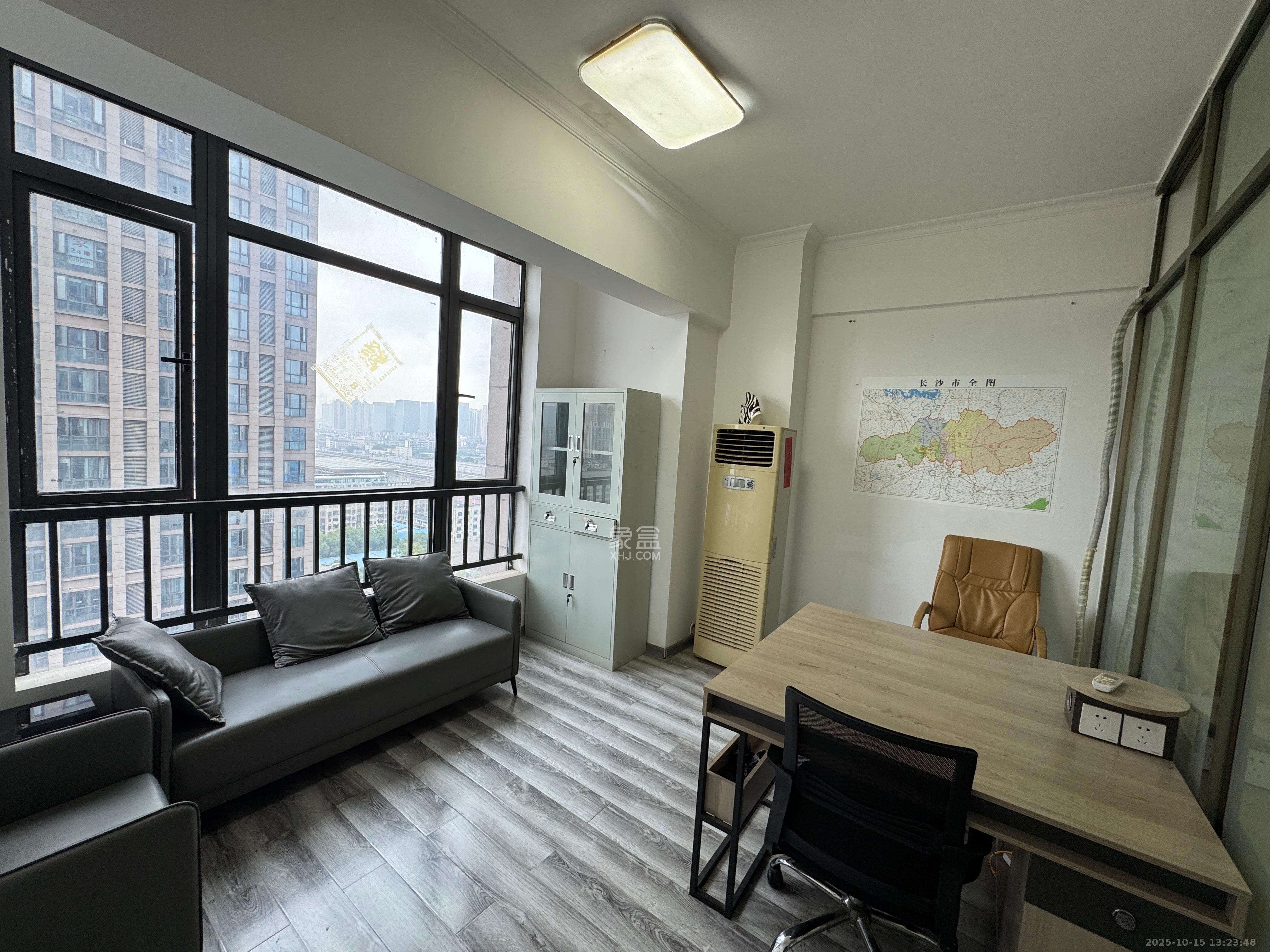 湘域相遇 1室2厅1卫 4500.0元/月 湘域相遇 1室2厅1卫 4500.0元/月室内图