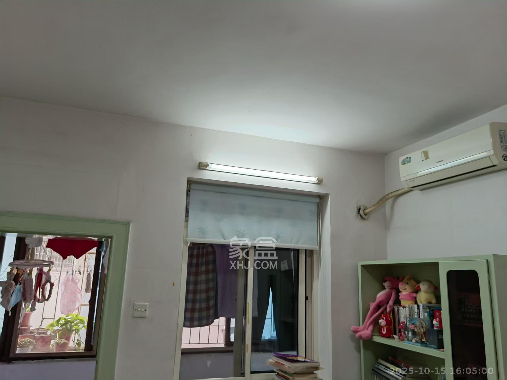 化工宿舍  2室2厅1卫    1500.0元/月 化工宿舍  2室2厅1卫    1500.0元/月室内图