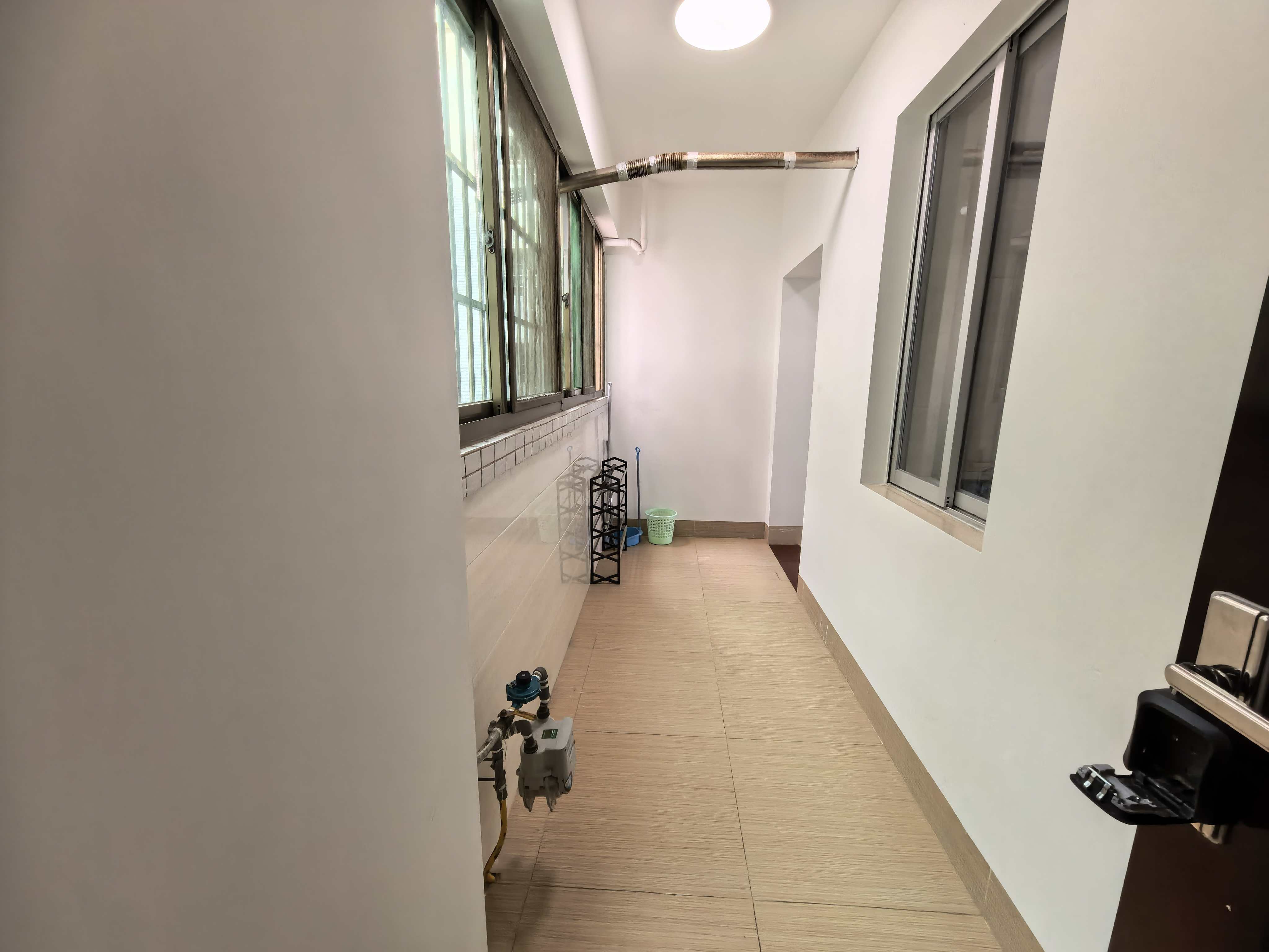 工商学院教工宿舍  3室2厅2卫    2380.0元/月室内图