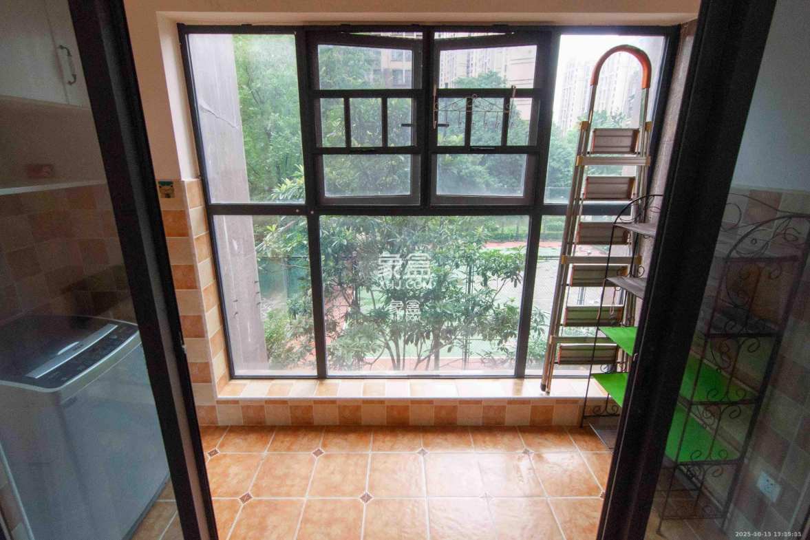 中海梅溪湖壹号  3室2厅1卫    2600.0元/月 中海梅溪湖壹号  3室2厅1卫    2600.0元/月室内图