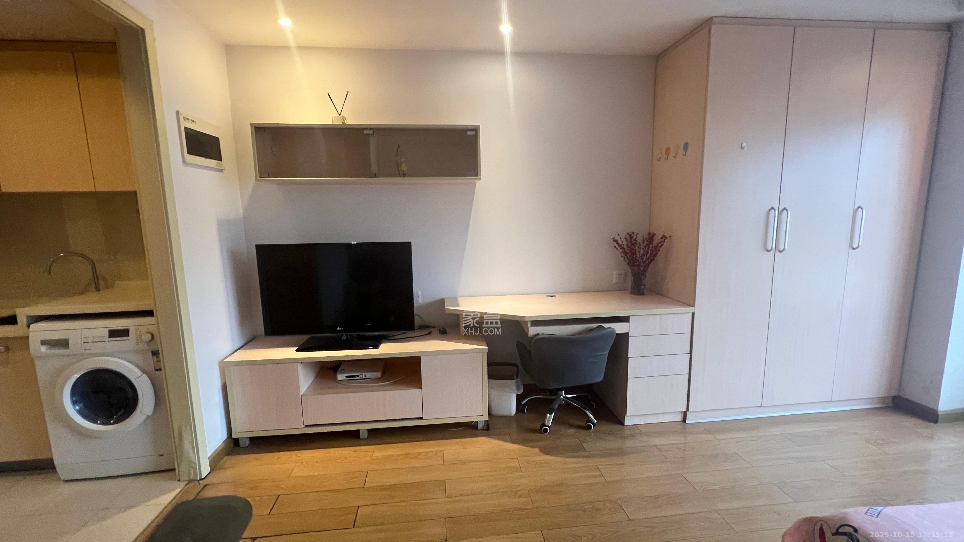 融科檀香山（融科紫檀、香山国际）  1室1厅1卫    1700.0元/月室内图