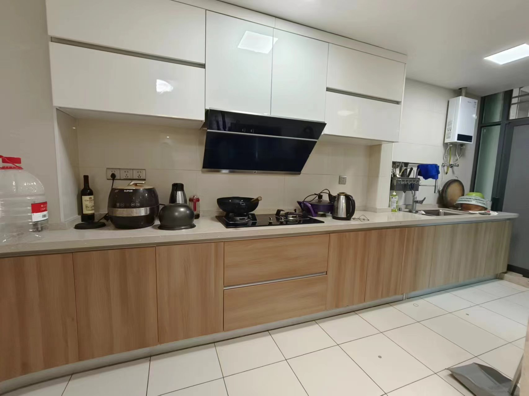 财富和园  3室2厅1卫    1600.0元/月室内图