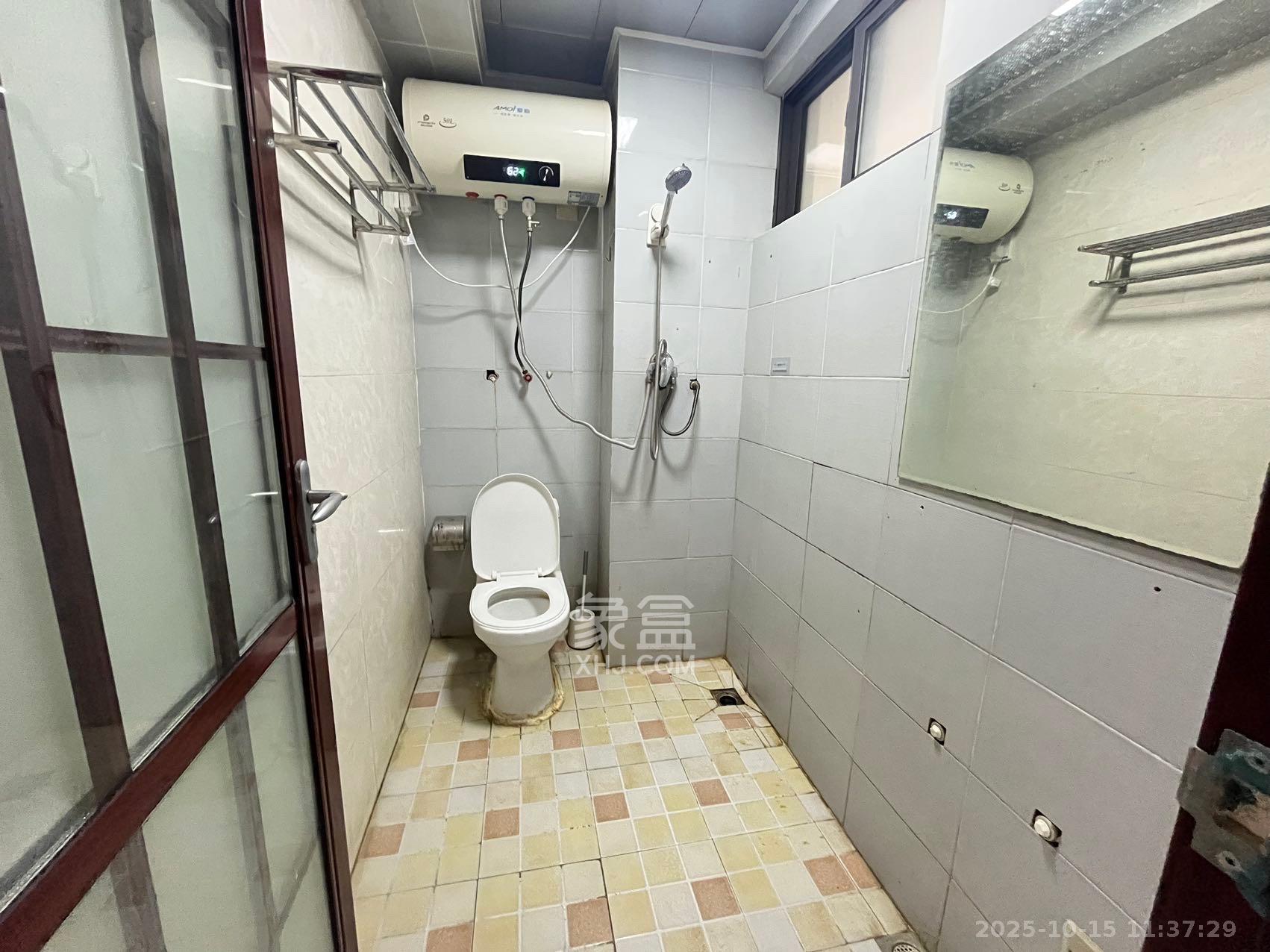 阳光100二期  1室1厅1卫    1100.0元/月室内图