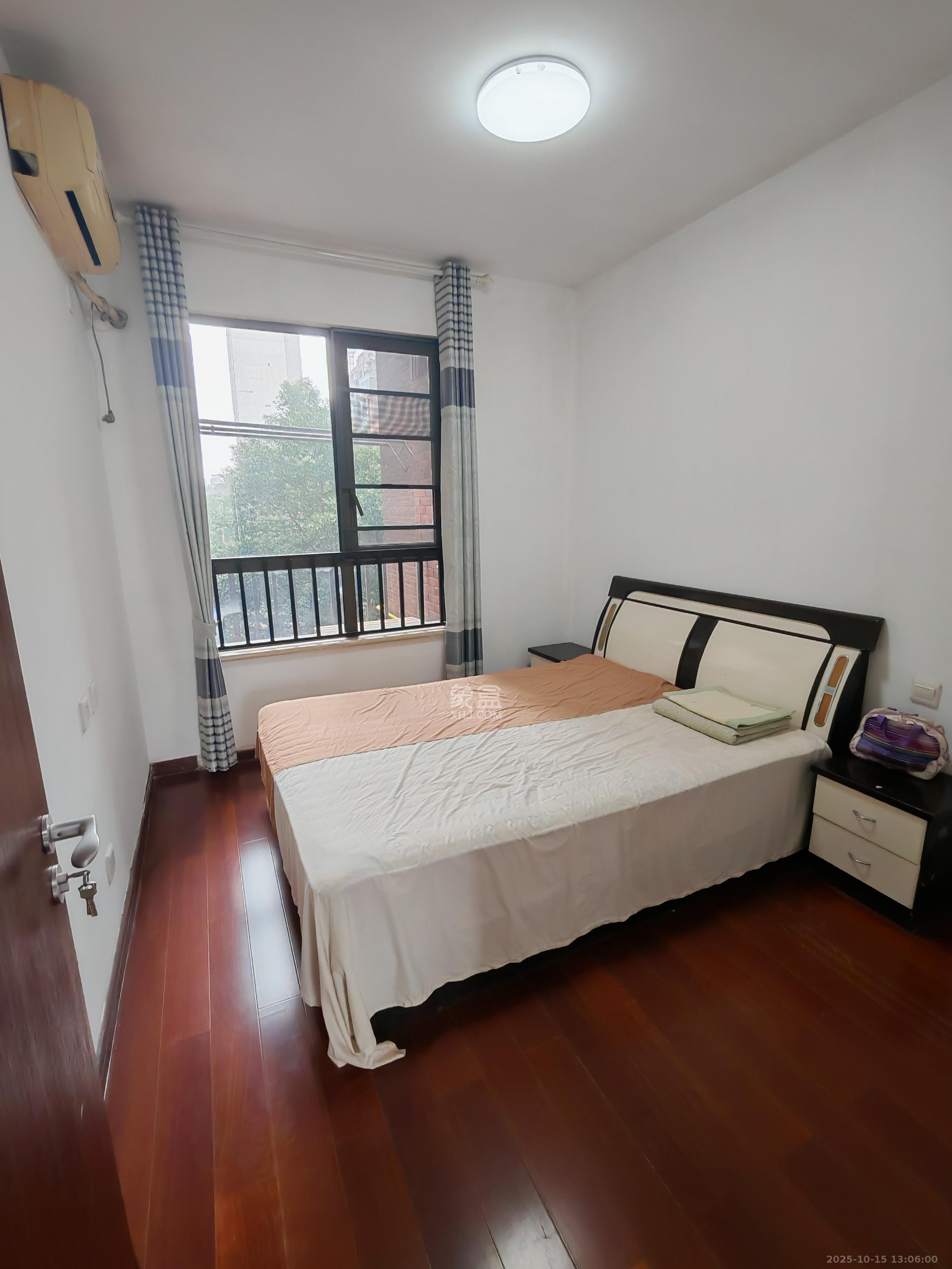 绿地公馆（绿地名邸）  2室2厅1卫    2000.0元/月室内图