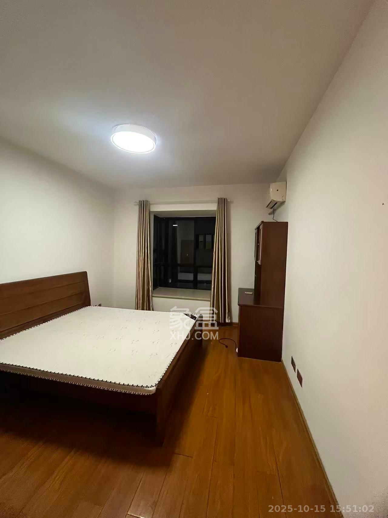 鑫远湘府华城  3室2厅2卫    2400.0元/月室内图