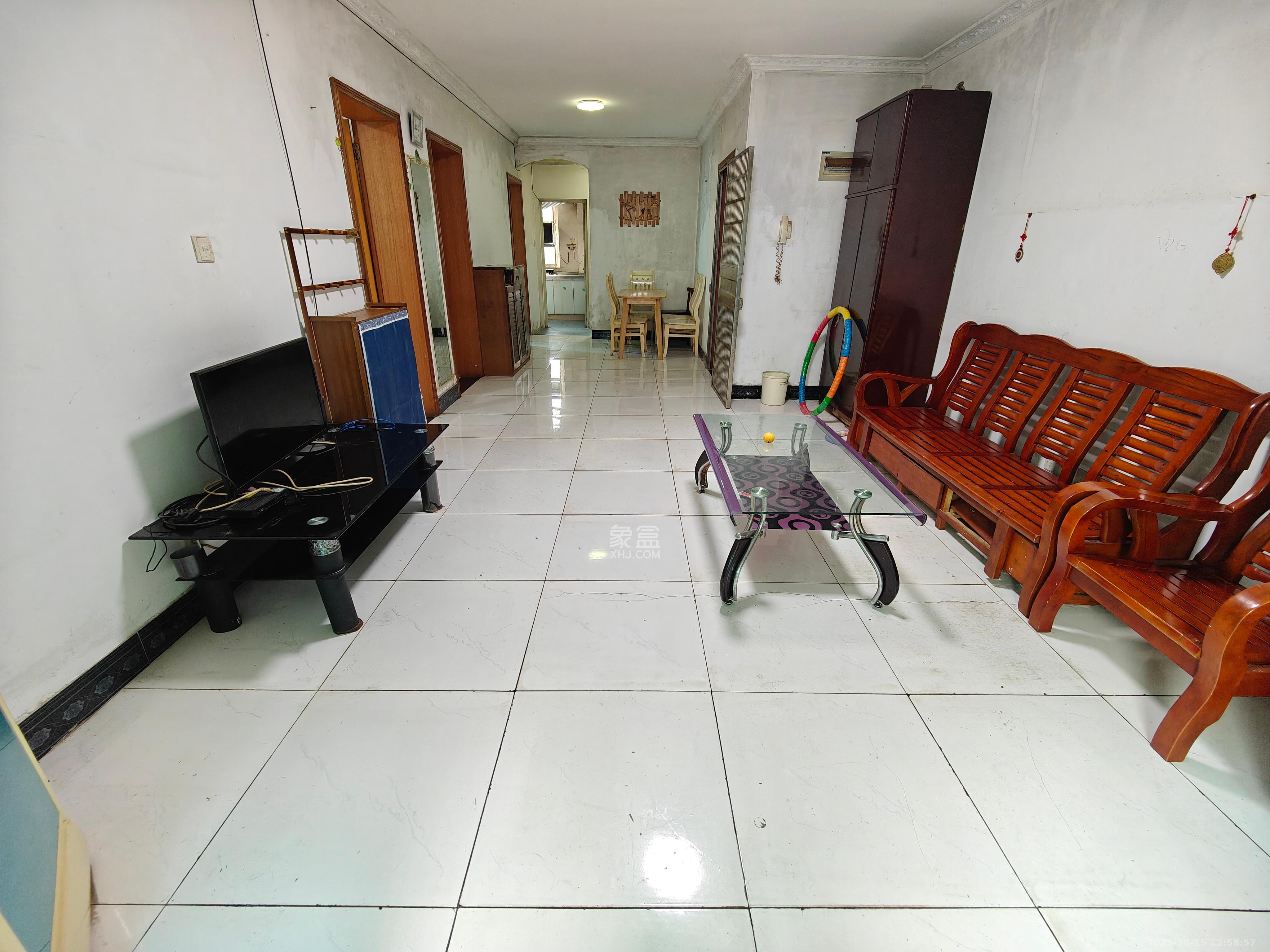 老灯泡厂宿舍（啤酒厂宿舍）  2室2厅1卫    1650.0元/月室内图