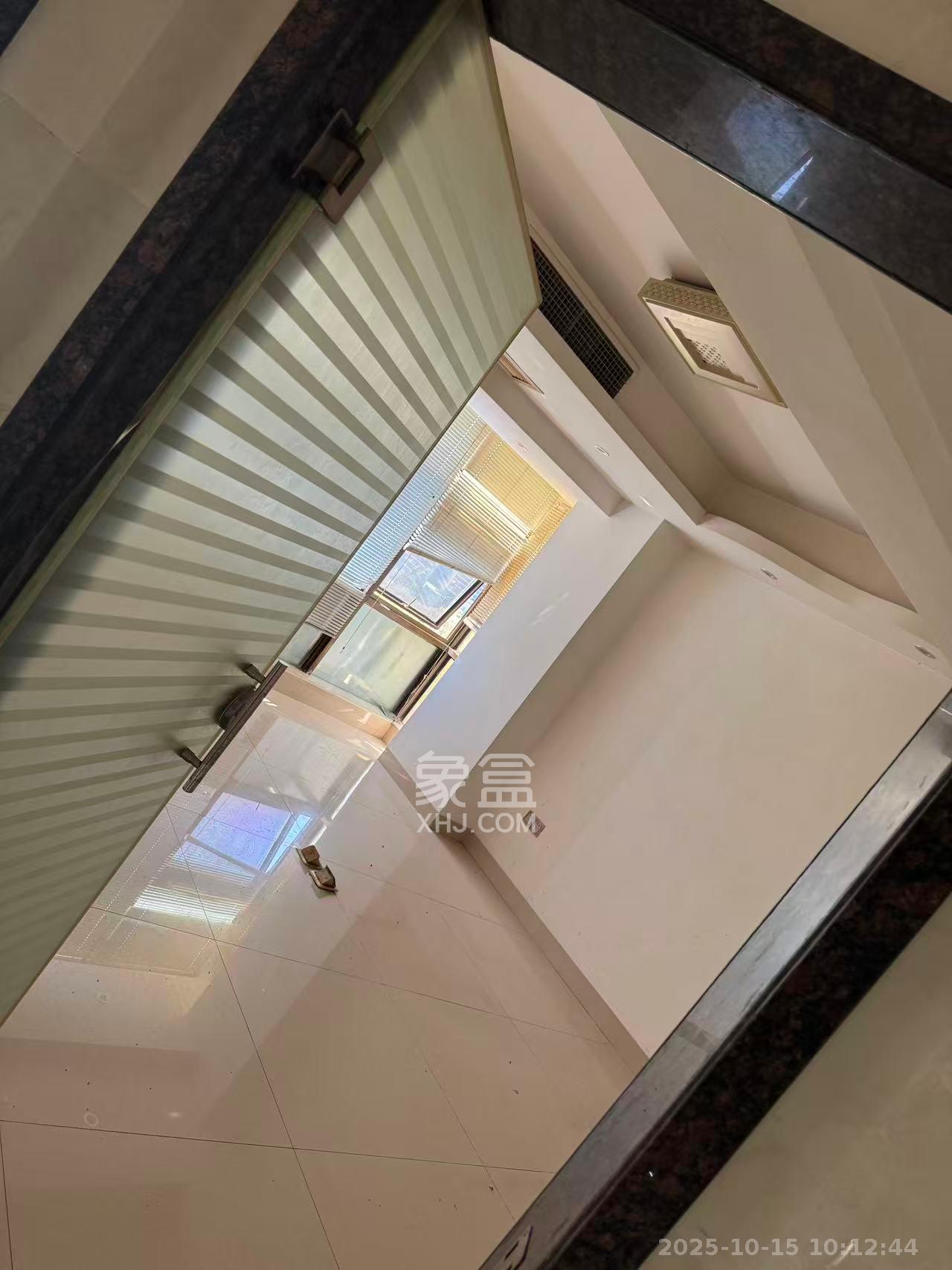 建鑫二期   100.0㎡      2300.0元/月室内图